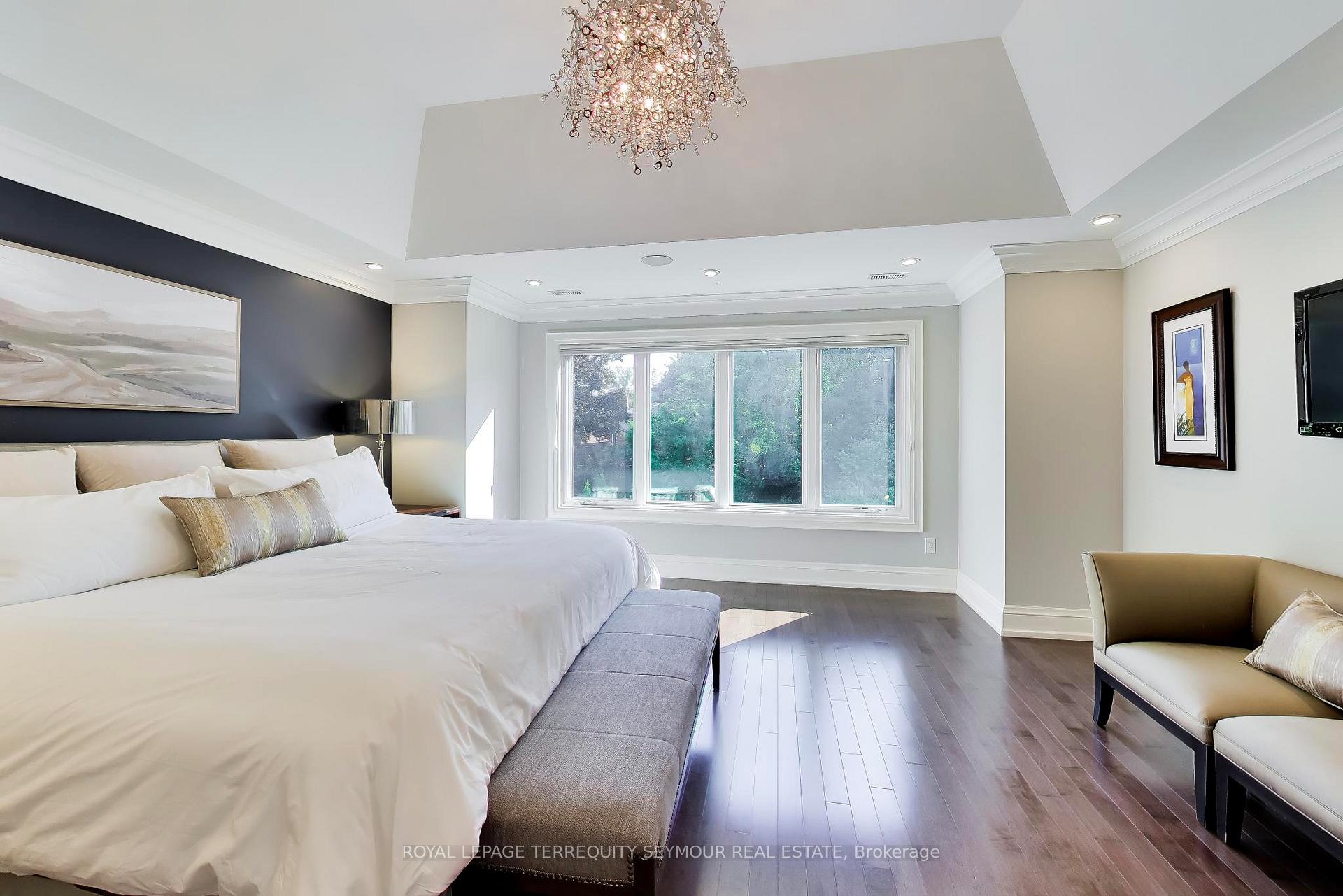 Photo 19 of 69 Taunton Road, Toronto, Mount Pleasant East — HOMEH