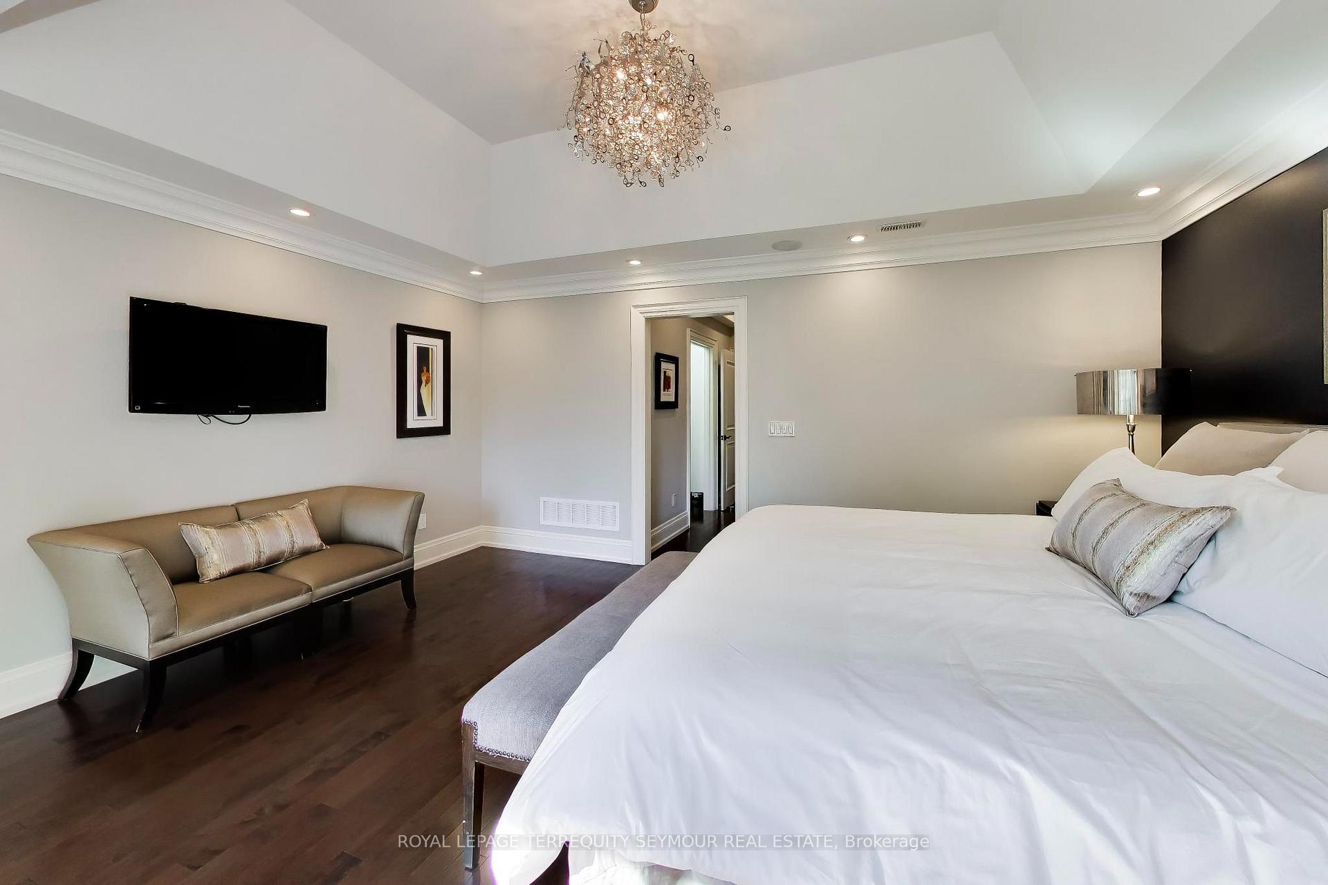 Photo 20 of 69 Taunton Road, Toronto, Mount Pleasant East — HOMEH
