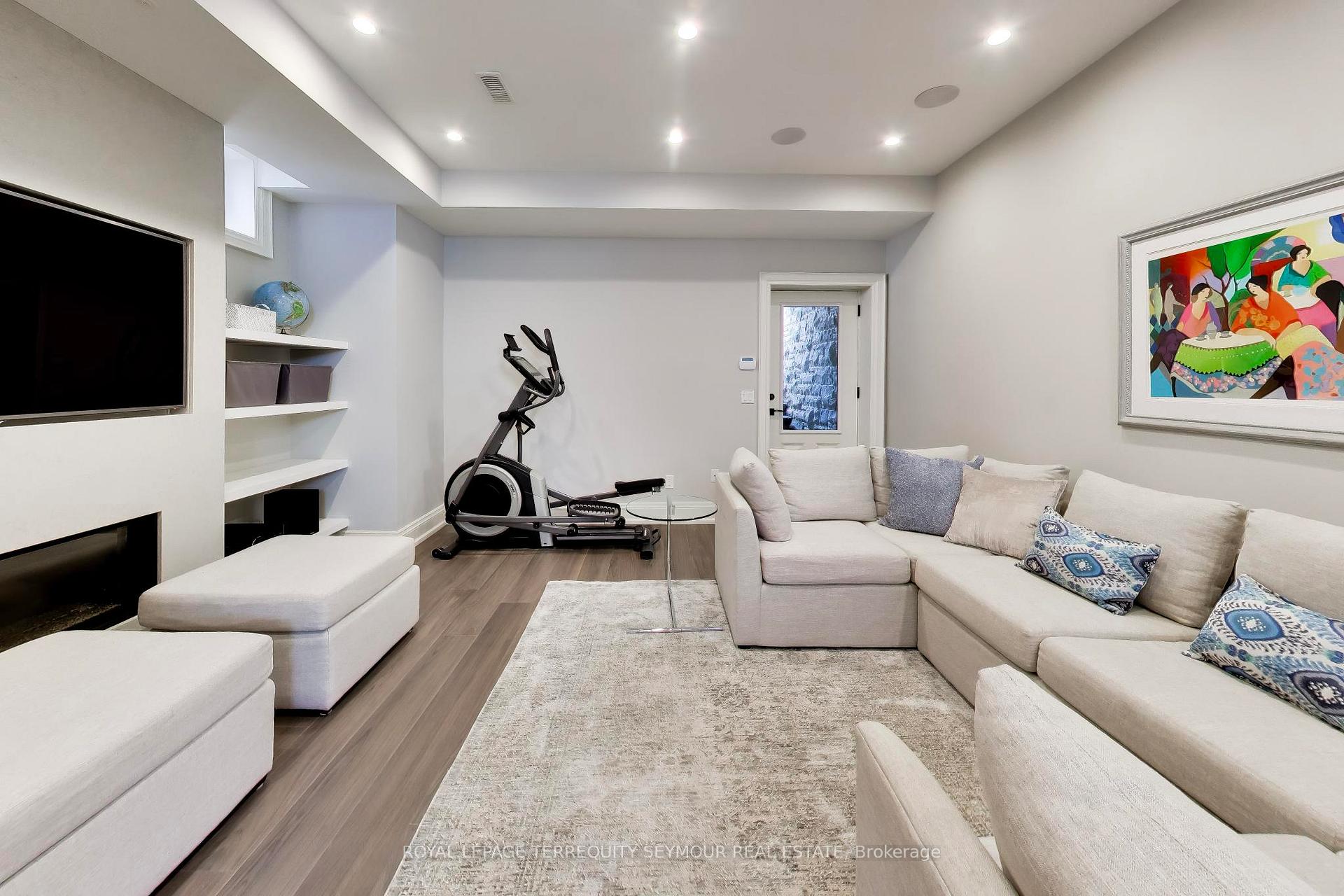 Photo 32 of 69 Taunton Road, Toronto, Mount Pleasant East — HOMEH