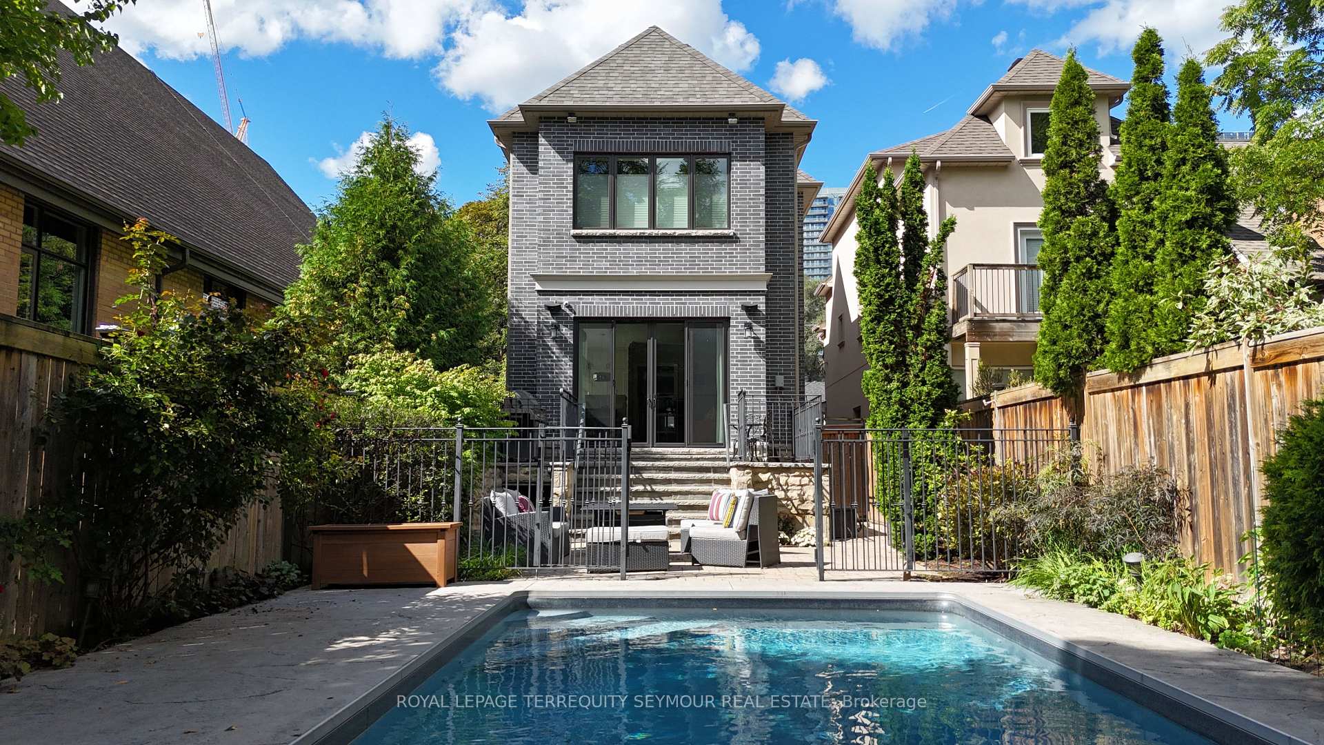 Photo 36 of 69 Taunton Road, Toronto, Mount Pleasant East — HOMEH