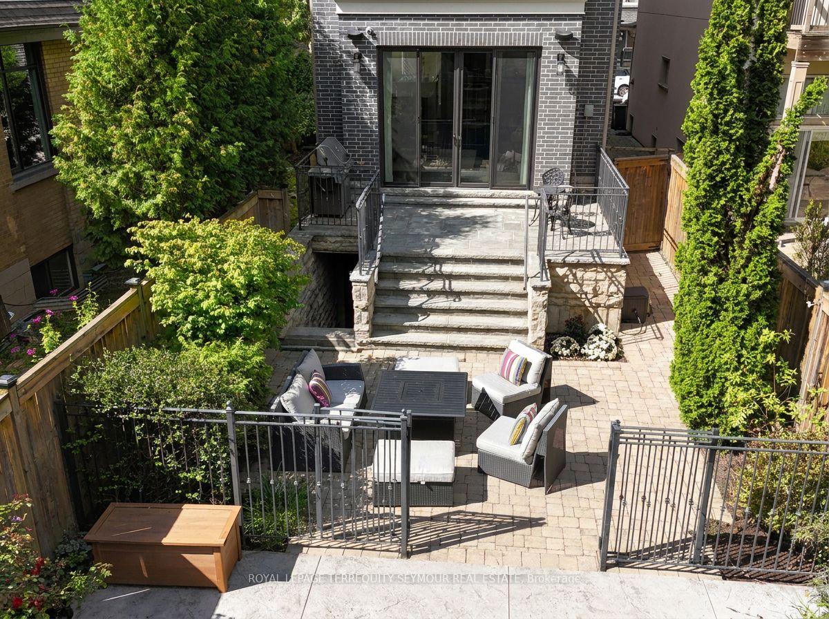 Photo 37 of 69 Taunton Road, Toronto, Mount Pleasant East — HOMEH