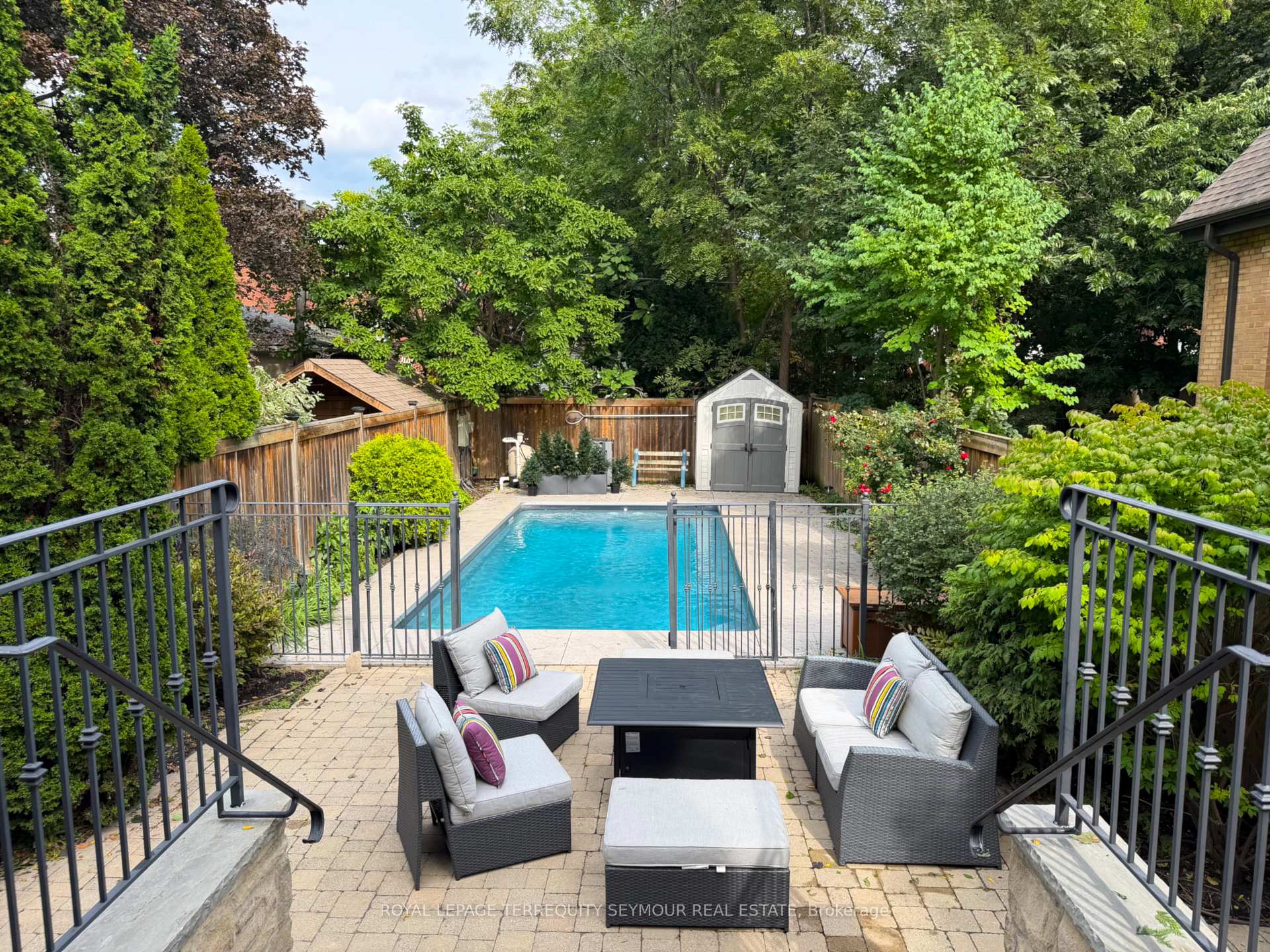 Photo 39 of 69 Taunton Road, Toronto, Mount Pleasant East — HOMEH