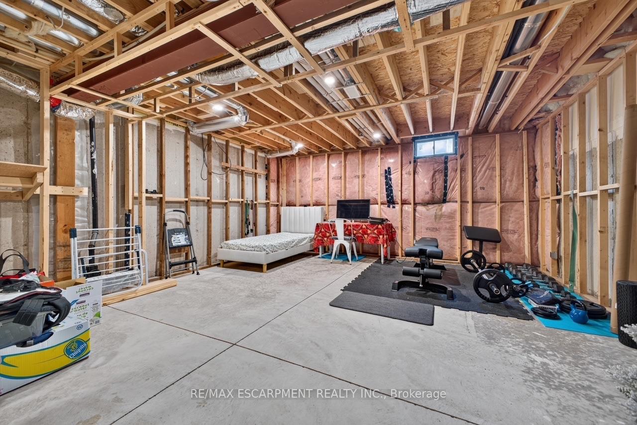 Photo 16 of 3980 Crown Street, Lincoln, Beamsville — HOMEH
