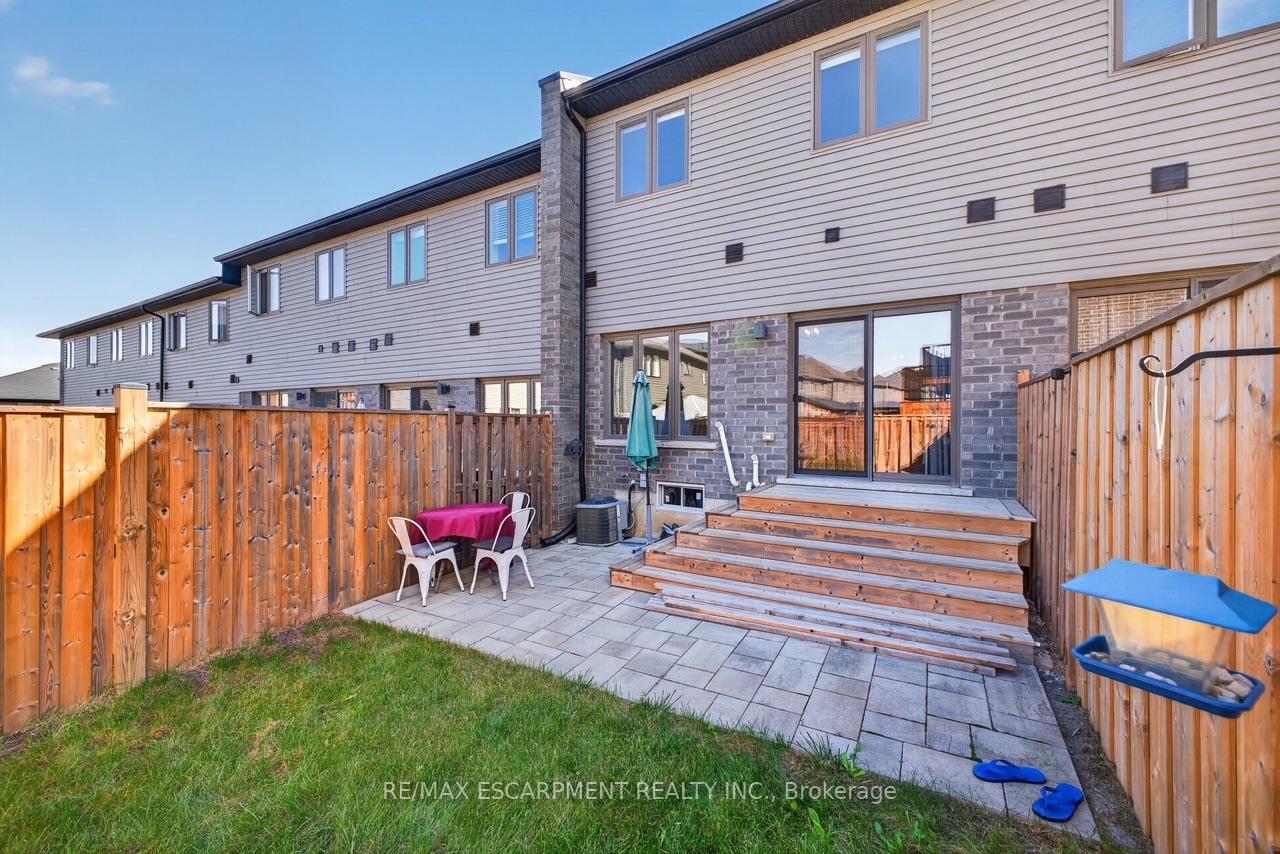 Photo 18 of 3980 Crown Street, Lincoln, Beamsville — HOMEH