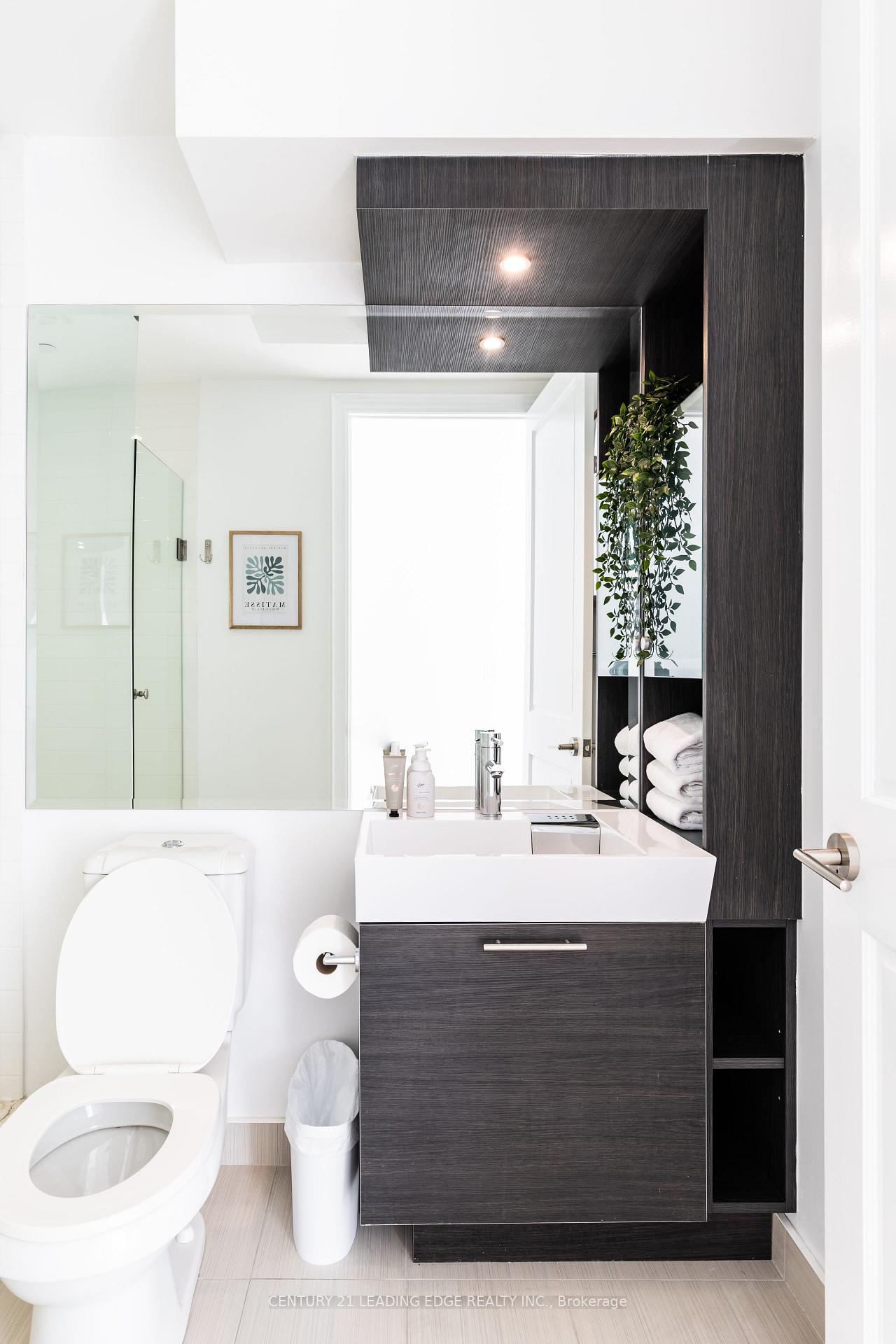Photo 5 of Unit 7310, 388 Yonge Street, Toronto, Bay Street Corridor — HOMEH