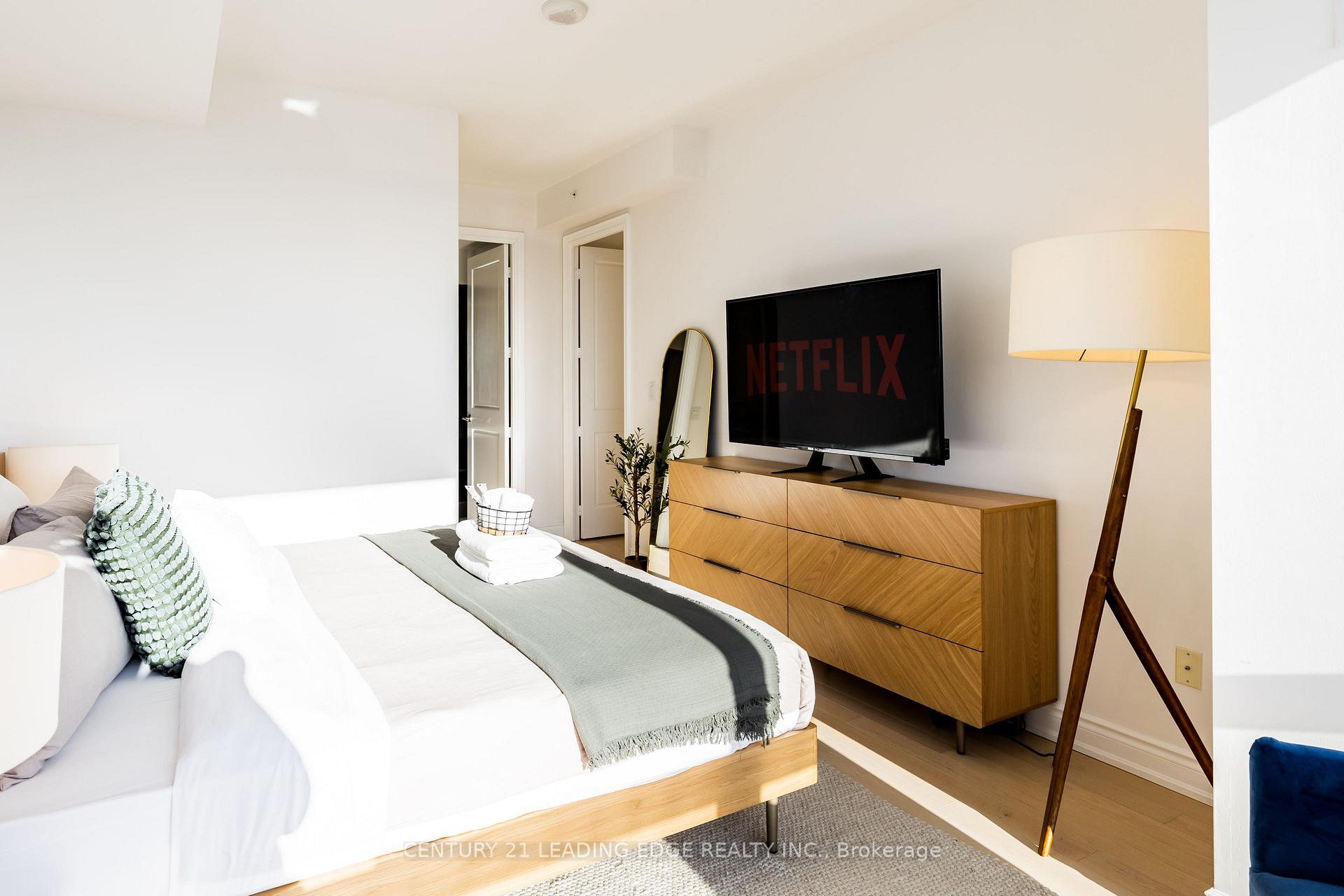 Photo 9 of Unit 7310, 388 Yonge Street, Toronto, Bay Street Corridor — HOMEH