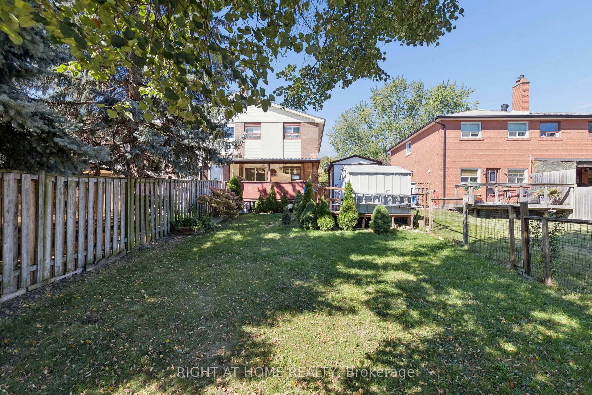 Photo 19 of 2260 Wiseman Court, Mississauga, Clarkson — HOMEH