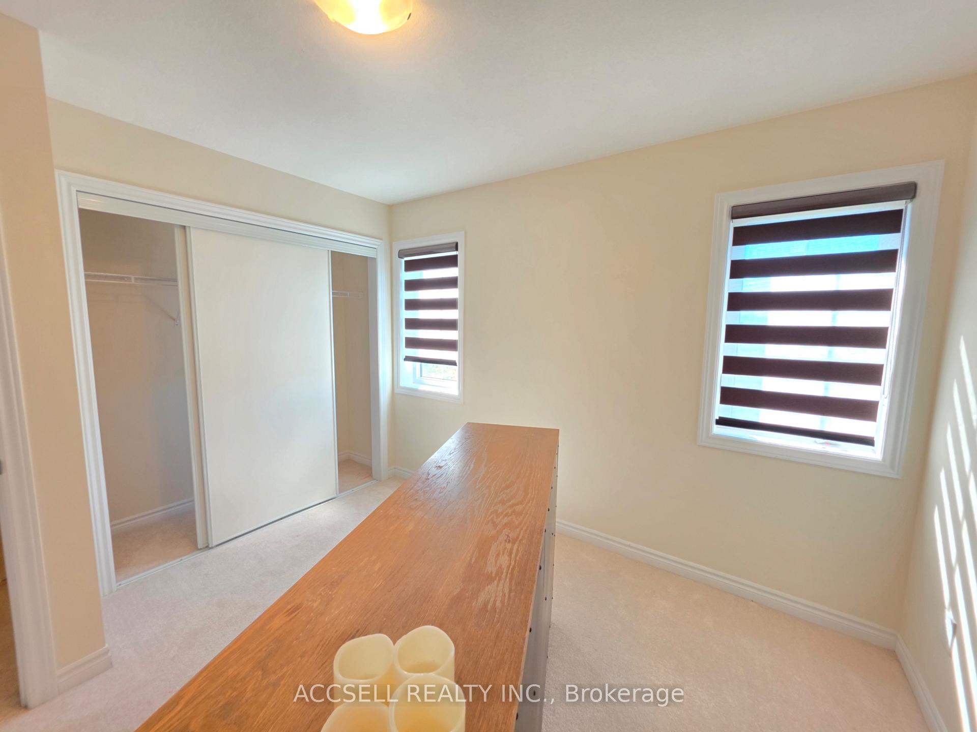 Photo 14 of 92 Hawick Crescent, Haldimand — HOMEH