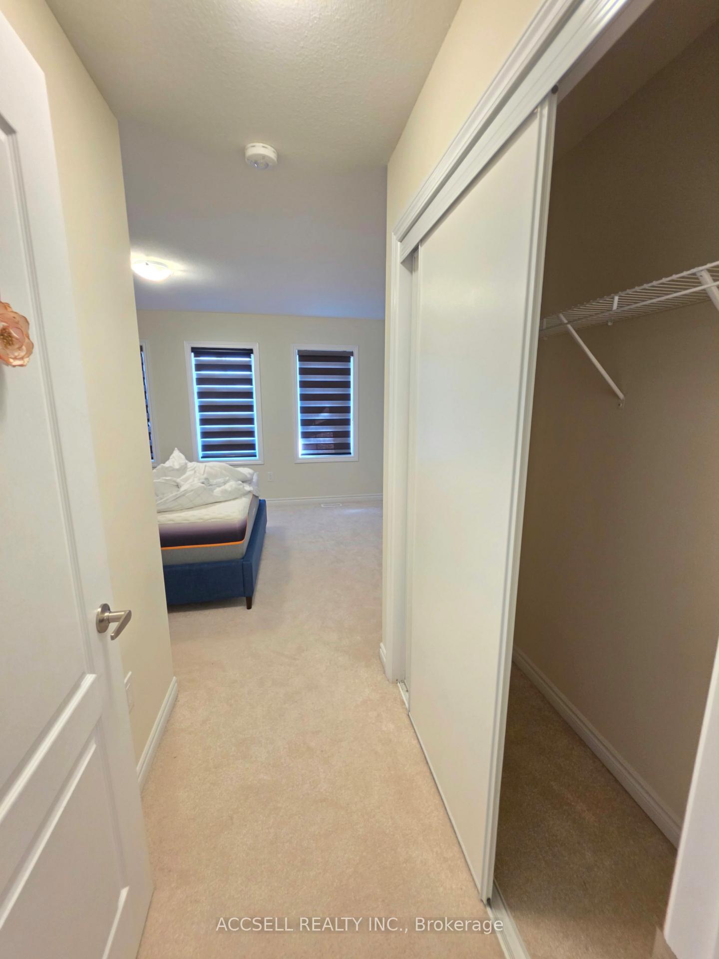 Photo 19 of 92 Hawick Crescent, Haldimand — HOMEH