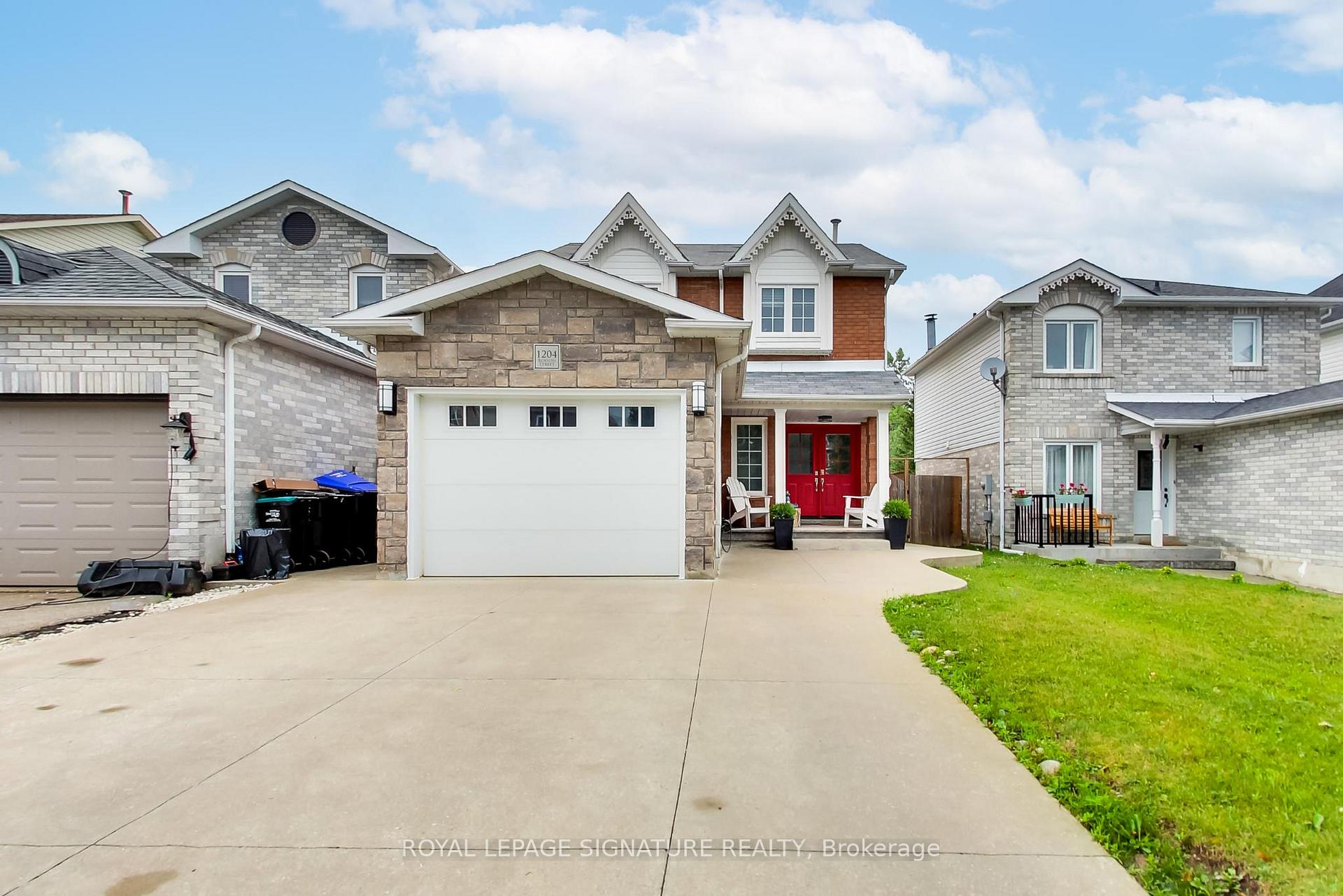 Photo 2 of 1204 Benson Street, Innisfil, Alcona — HOMEH