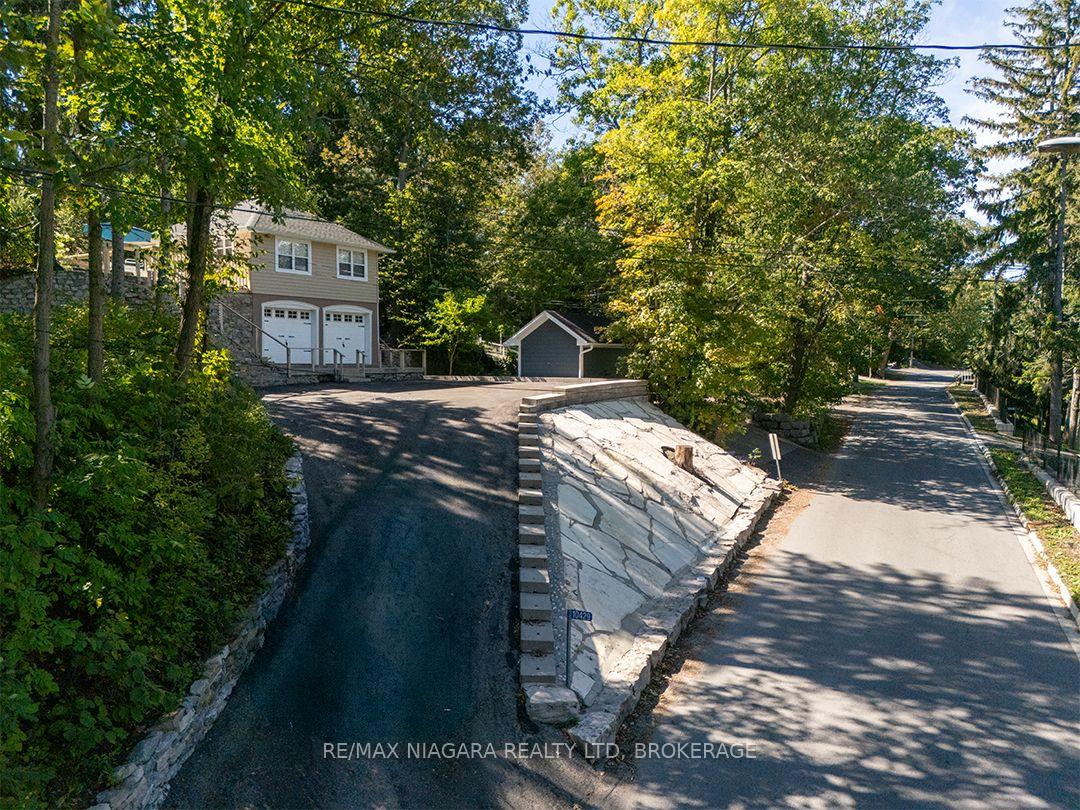 Photo 6 of 10429 Lakeshore Road, Wainfleet, Lakeshore — HOMEH