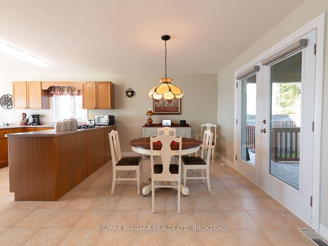 Photo 13 of 10429 Lakeshore Road, Wainfleet, Lakeshore — HOMEH