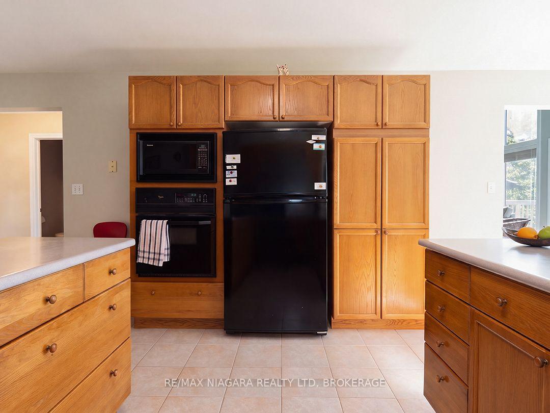 Photo 15 of 10429 Lakeshore Road, Wainfleet, Lakeshore — HOMEH