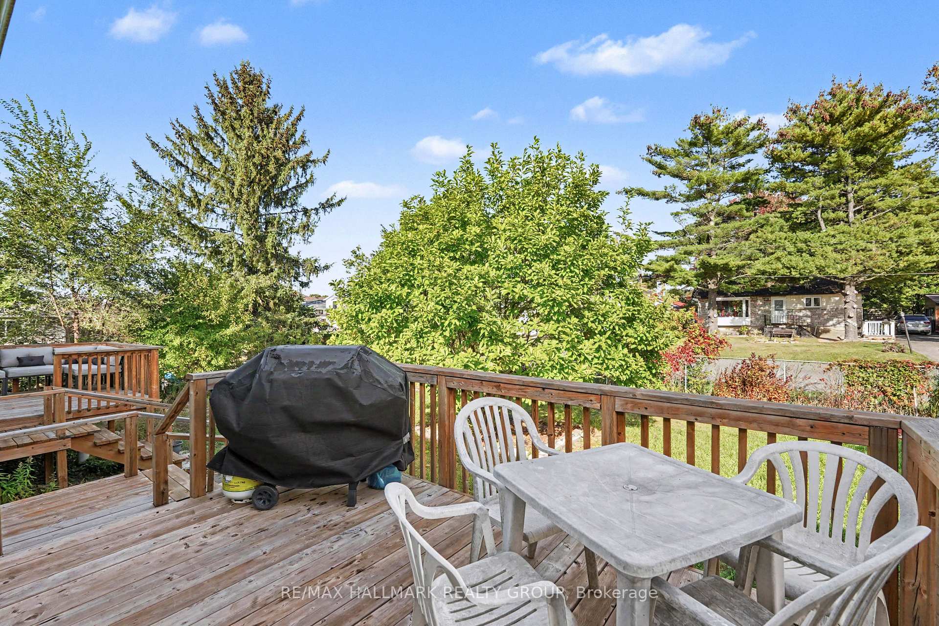 Photo 9 of 1054 Cholette Crescent, Ottawa, Convent Glen South — HOMEH