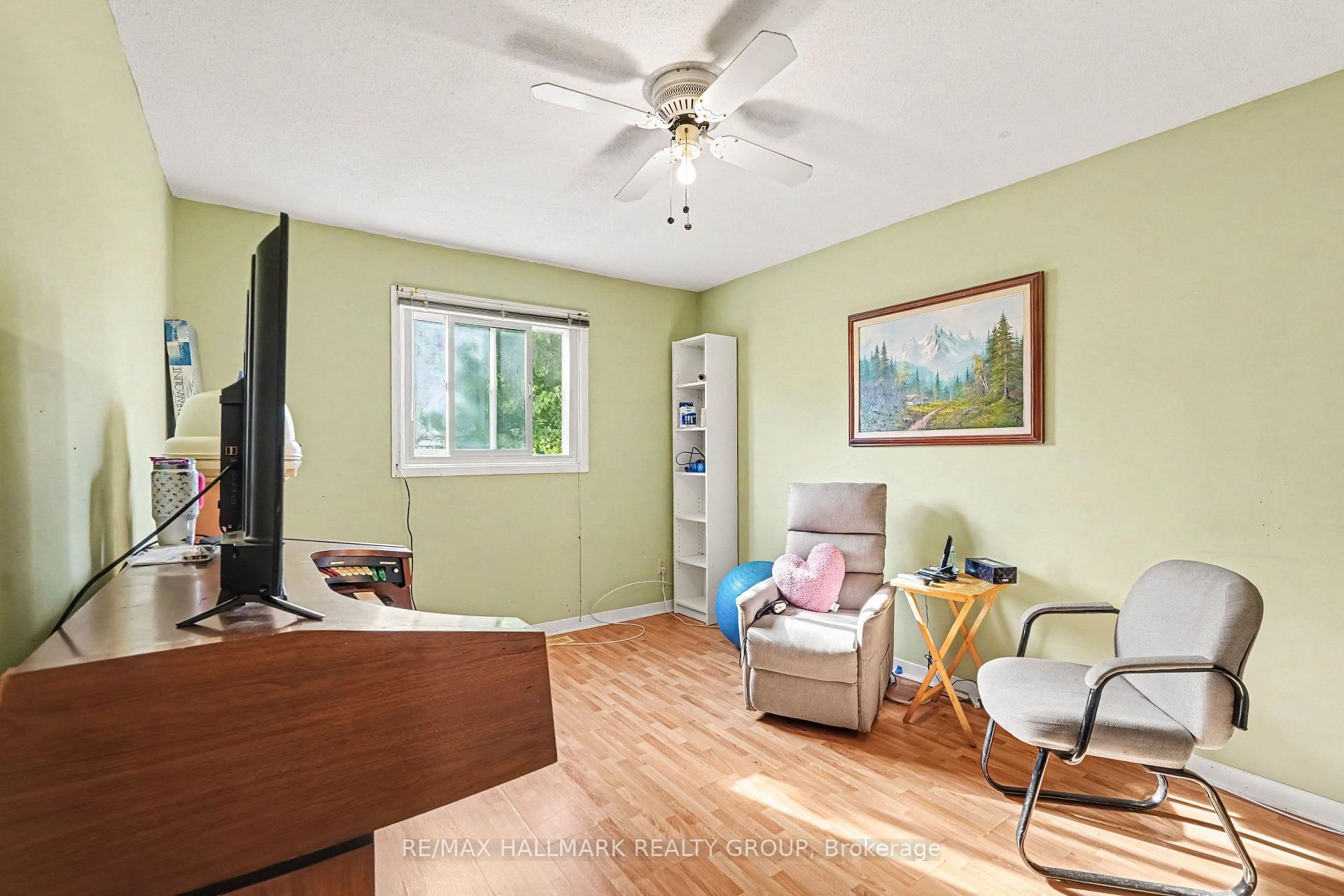 Photo 11 of 1054 Cholette Crescent, Ottawa, Convent Glen South — HOMEH