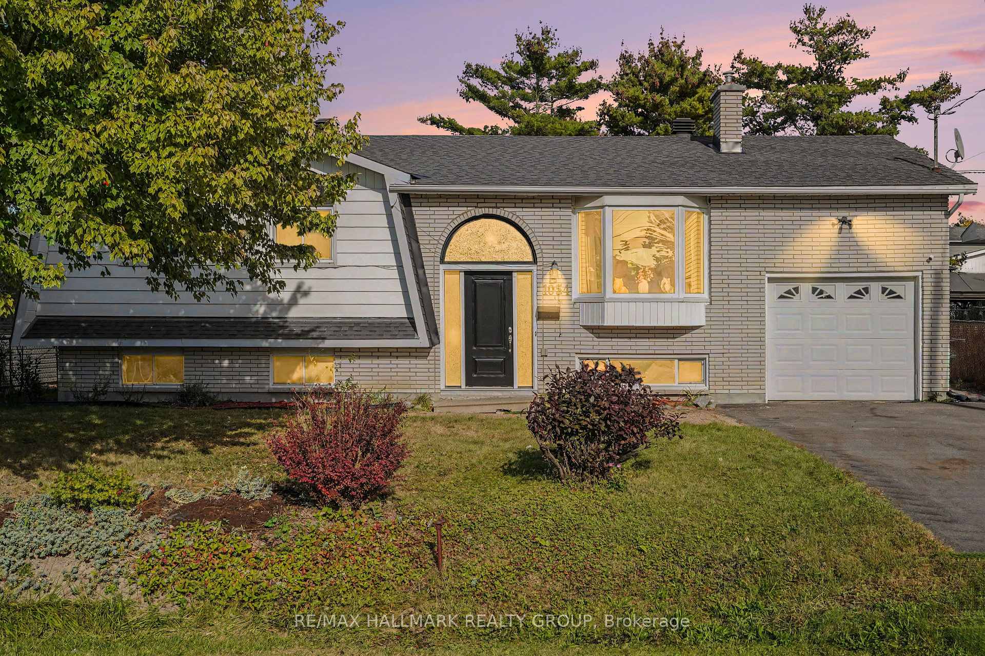 Photo 22 of 1054 Cholette Crescent, Ottawa, Convent Glen South — HOMEH