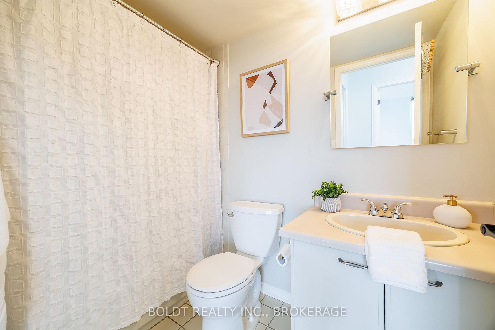 Photo 24 of Unit 812, 81 Scott Street, St. Catharines, Lakeport — HOMEH