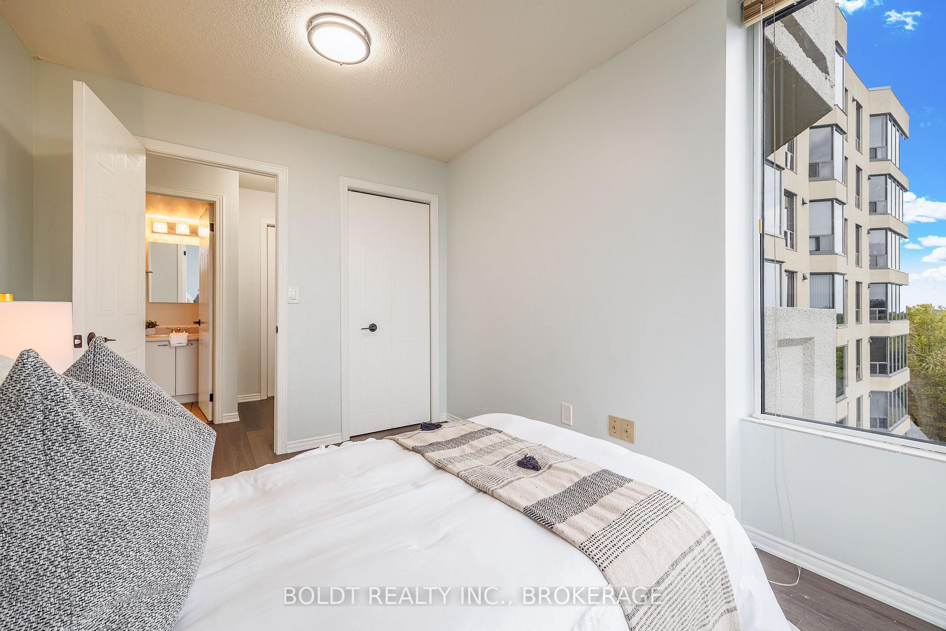 Photo 26 of Unit 812, 81 Scott Street, St. Catharines, Lakeport — HOMEH