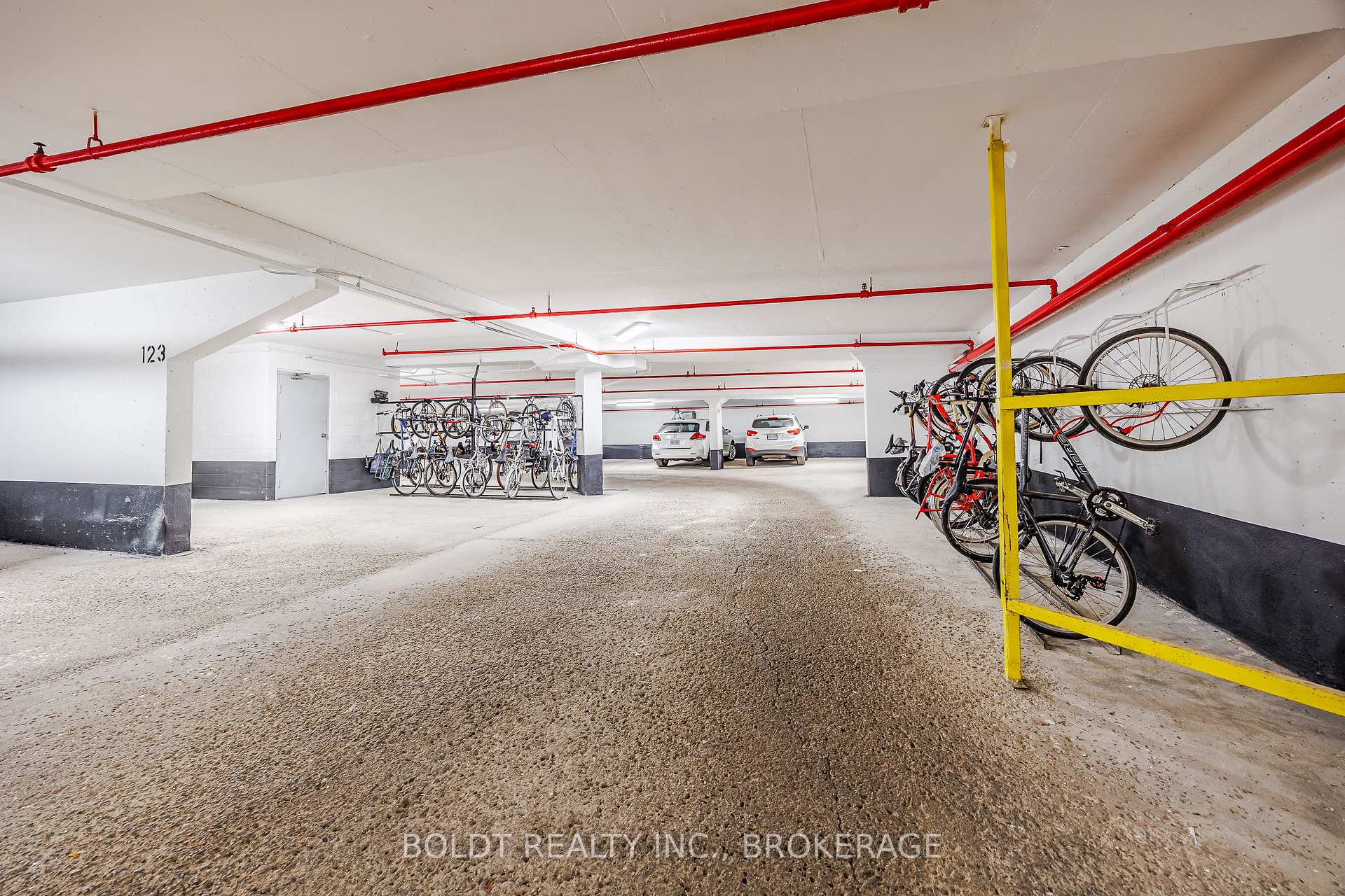 Photo 37 of Unit 812, 81 Scott Street, St. Catharines, Lakeport — HOMEH