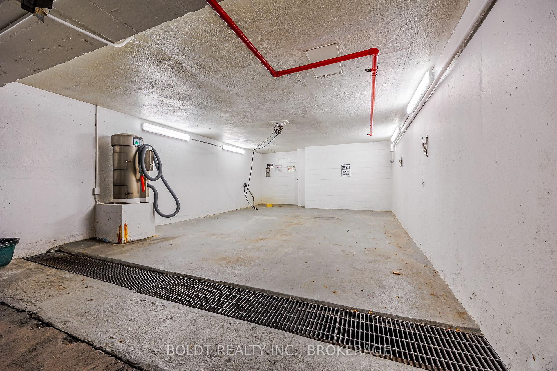 Photo 38 of Unit 812, 81 Scott Street, St. Catharines, Lakeport — HOMEH