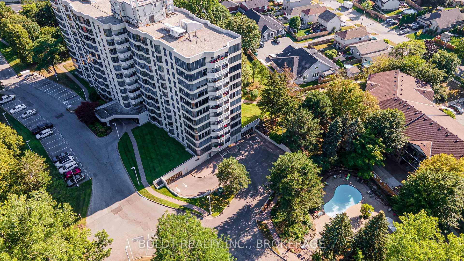 Photo 39 of Unit 812, 81 Scott Street, St. Catharines, Lakeport — HOMEH