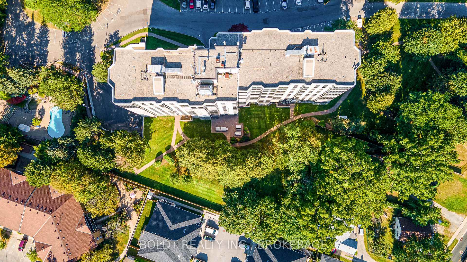 Photo 46 of Unit 812, 81 Scott Street, St. Catharines, Lakeport — HOMEH