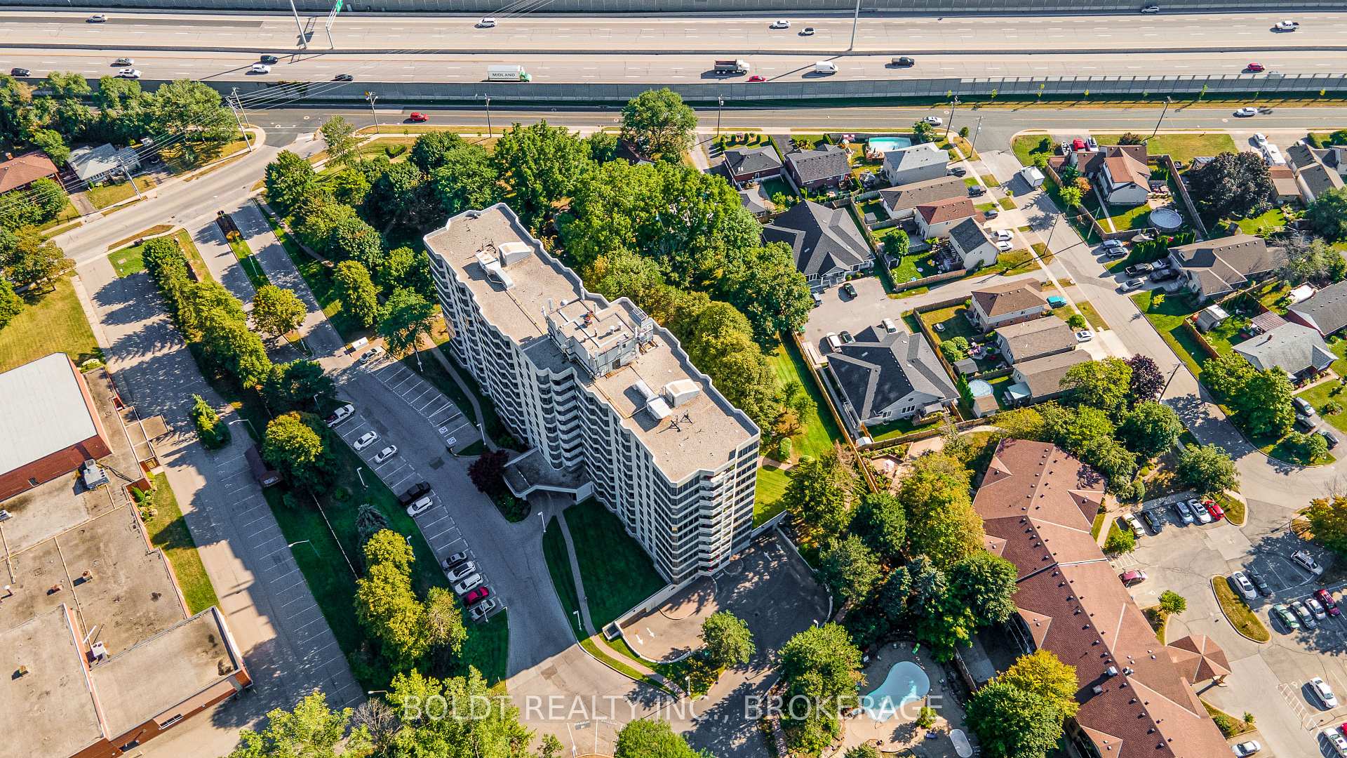 Photo 47 of Unit 812, 81 Scott Street, St. Catharines, Lakeport — HOMEH