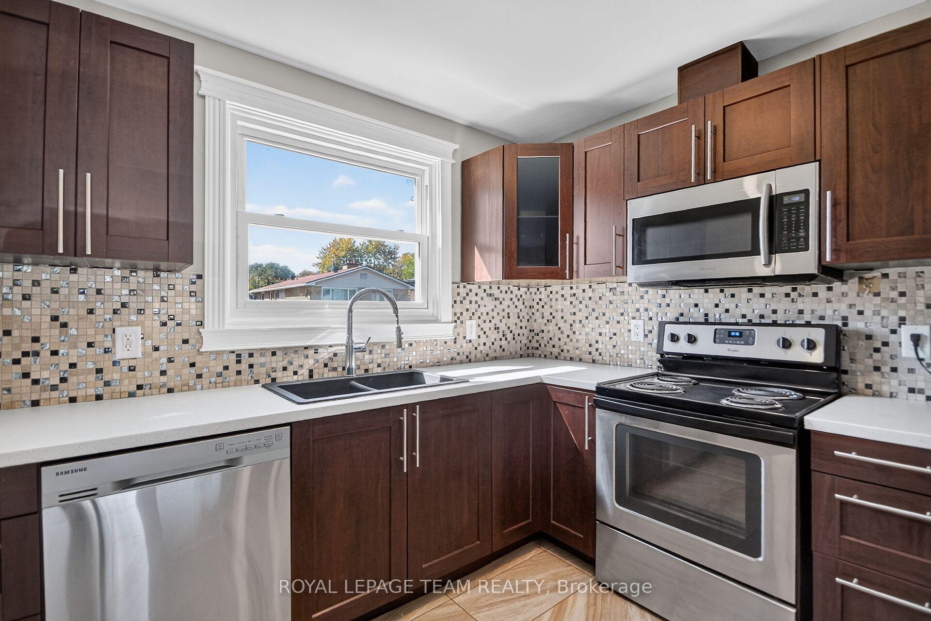Photo 7 of 97 Doane Street, Ottawa, Britannia — HOMEH