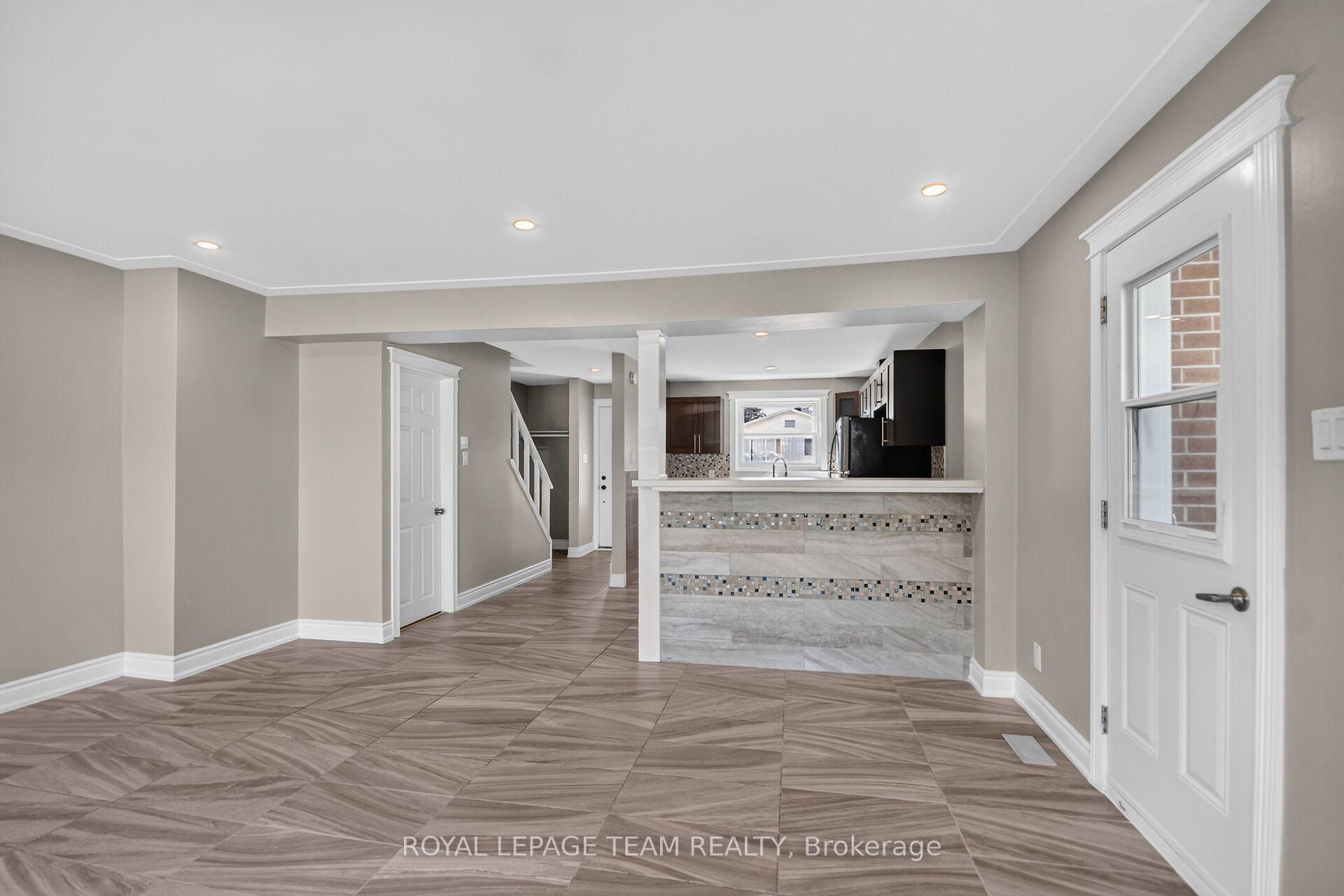 Photo 16 of 97 Doane Street, Ottawa, Britannia — HOMEH
