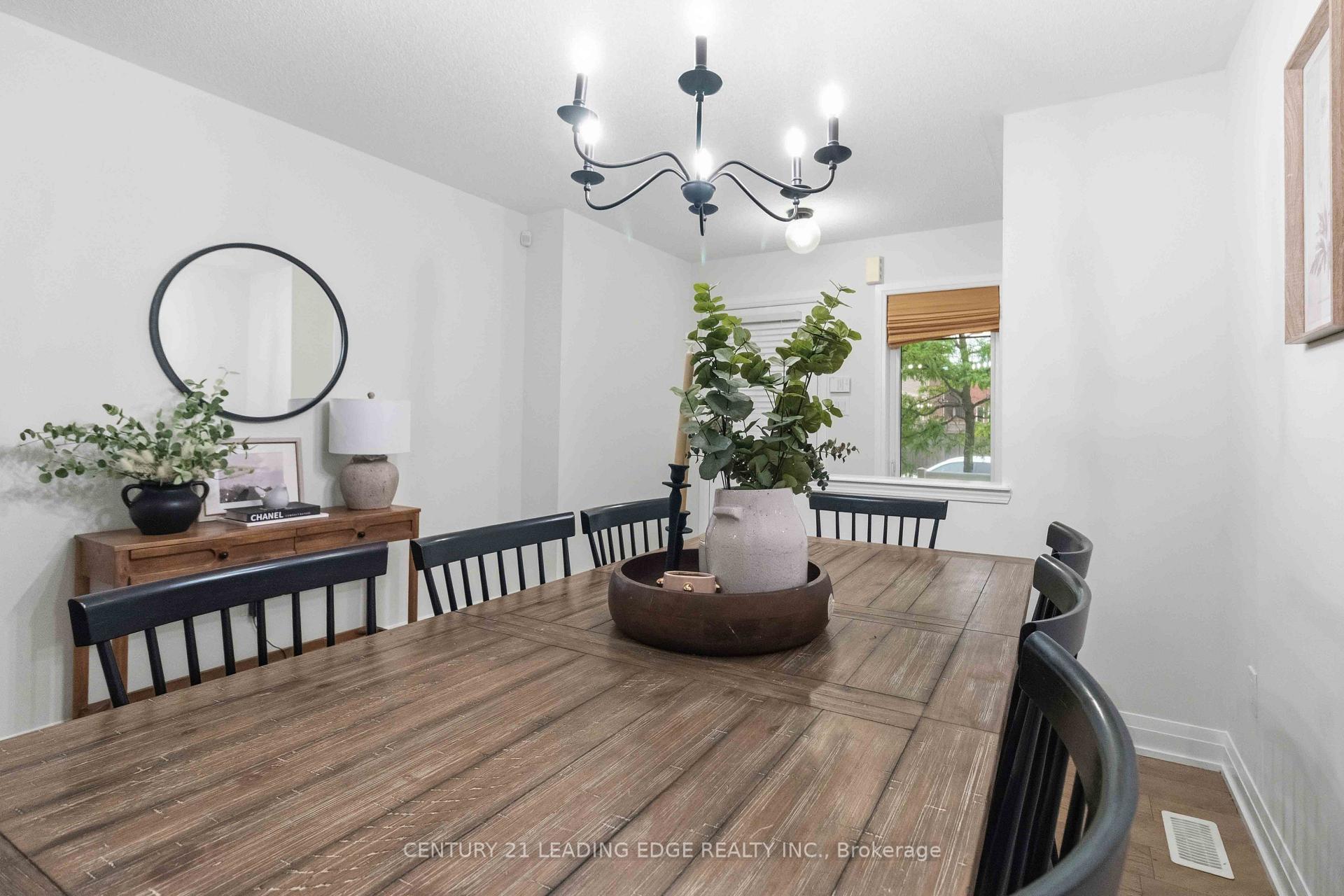 Photo 10 of 3 Volner Road, Brampton, Northwest Brampton — HOMEH
