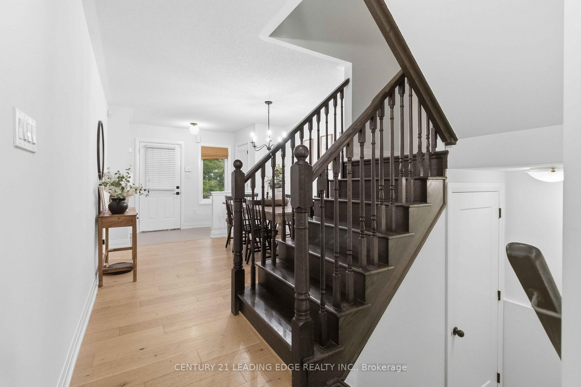 Photo 11 of 3 Volner Road, Brampton, Northwest Brampton — HOMEH