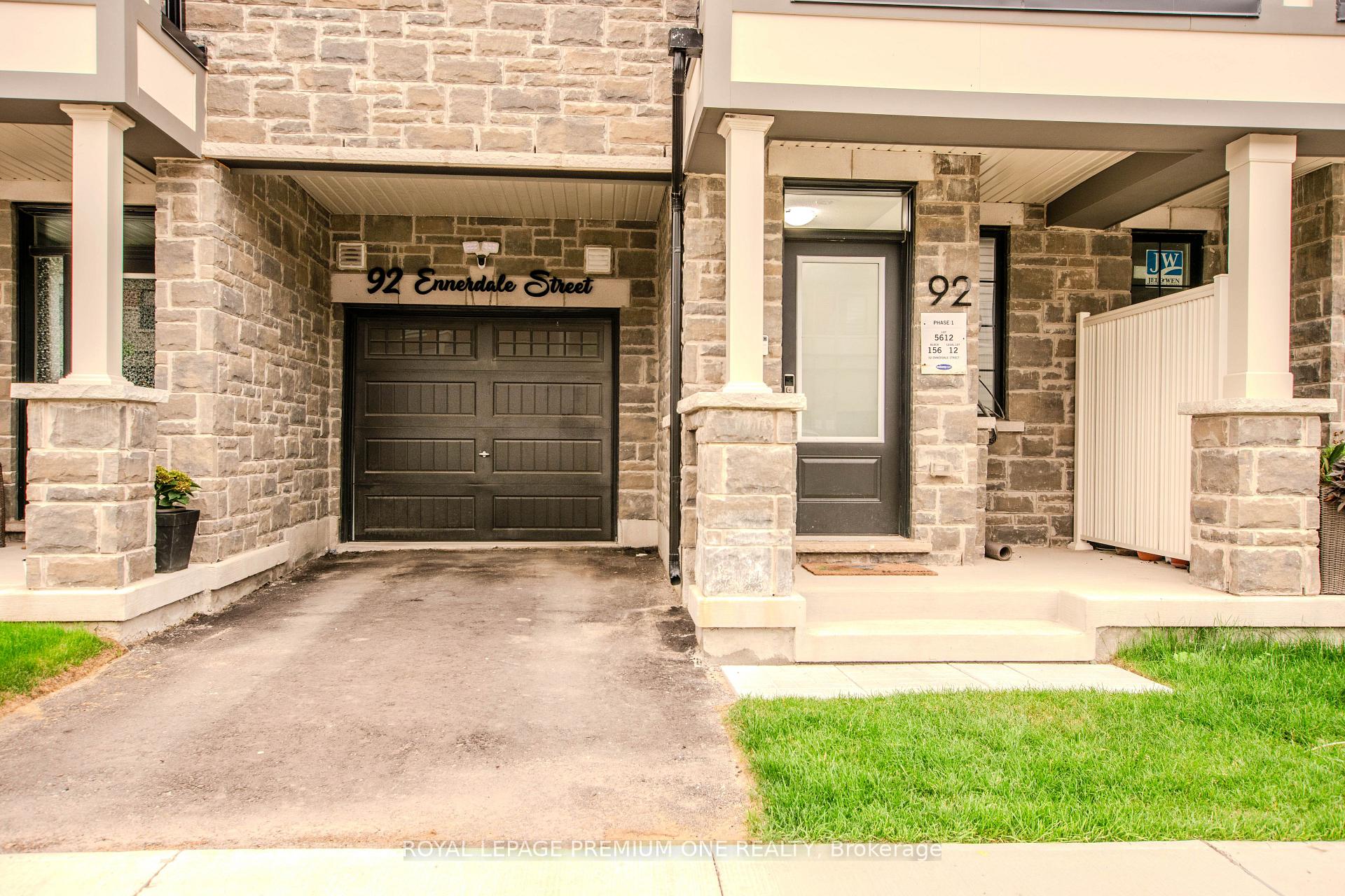 Photo 5 of 92 Ennerdale Street, Barrie, Rural Barrie Southwest — HOMEH