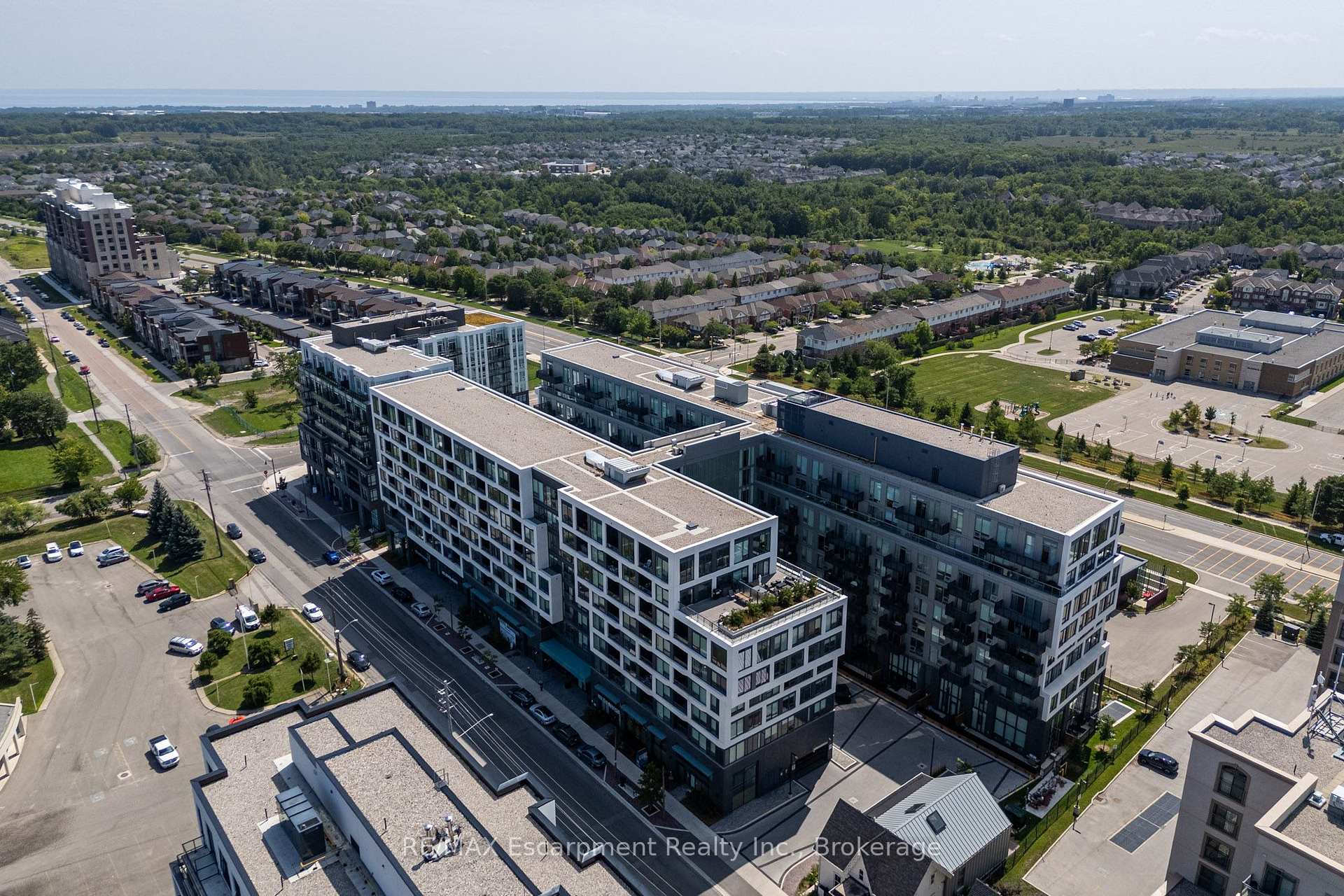 Photo of Unit 707, 2450 Old Bronte Road