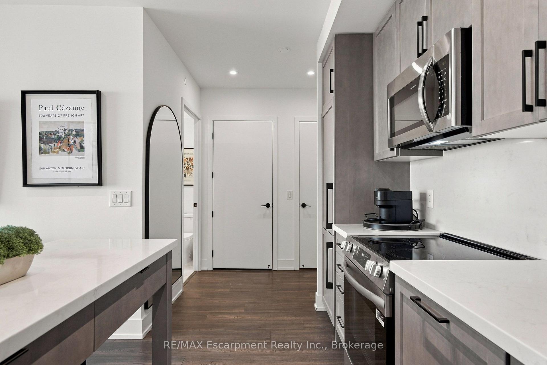 Photo 6 of Unit 707, 2450 Old Bronte Road, Oakville, Westmount — HOMEH