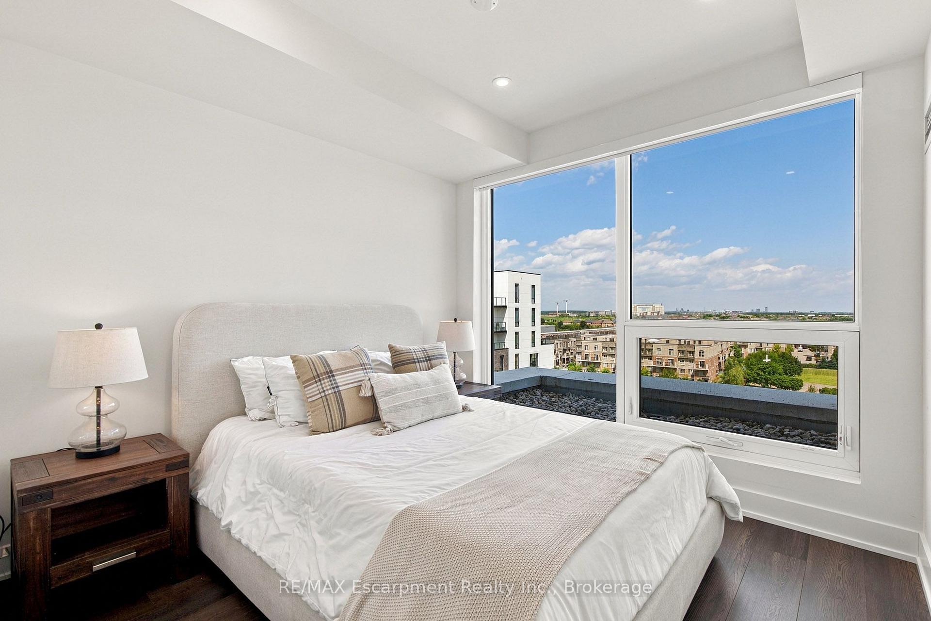 Photo 14 of Unit 707, 2450 Old Bronte Road, Oakville, Westmount — HOMEH