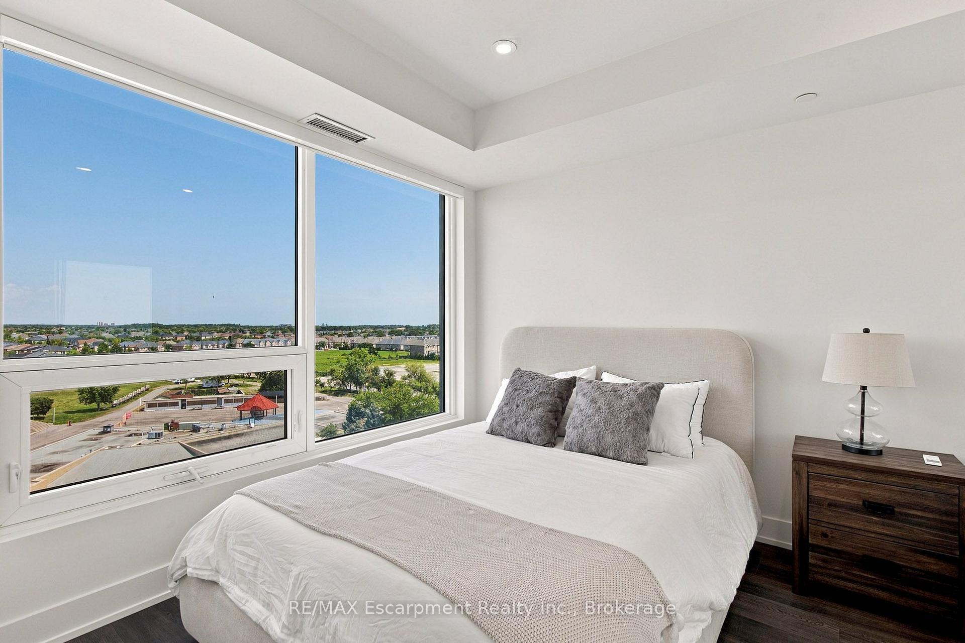 Photo 19 of Unit 707, 2450 Old Bronte Road, Oakville, Westmount — HOMEH
