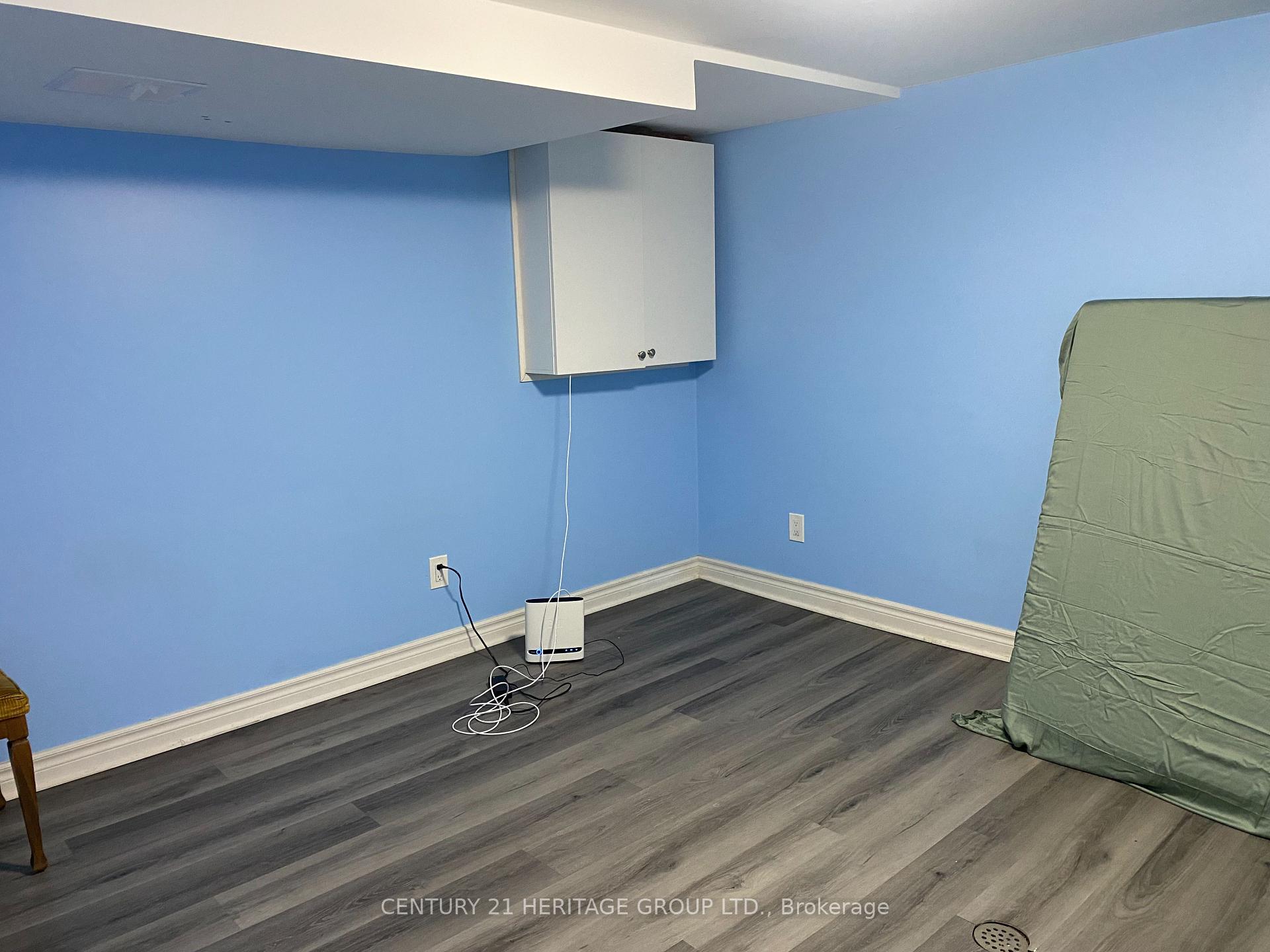 Photo 9 of 28 Shirley Crescent, Scarborough, Scarborough Village — HOMEH