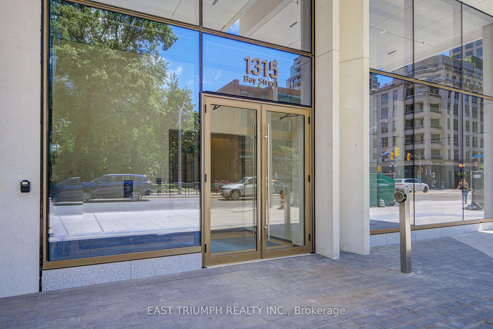 Photo 4 of Unit 2102, 1315 Bay Street, Toronto, The Annex — HOMEH