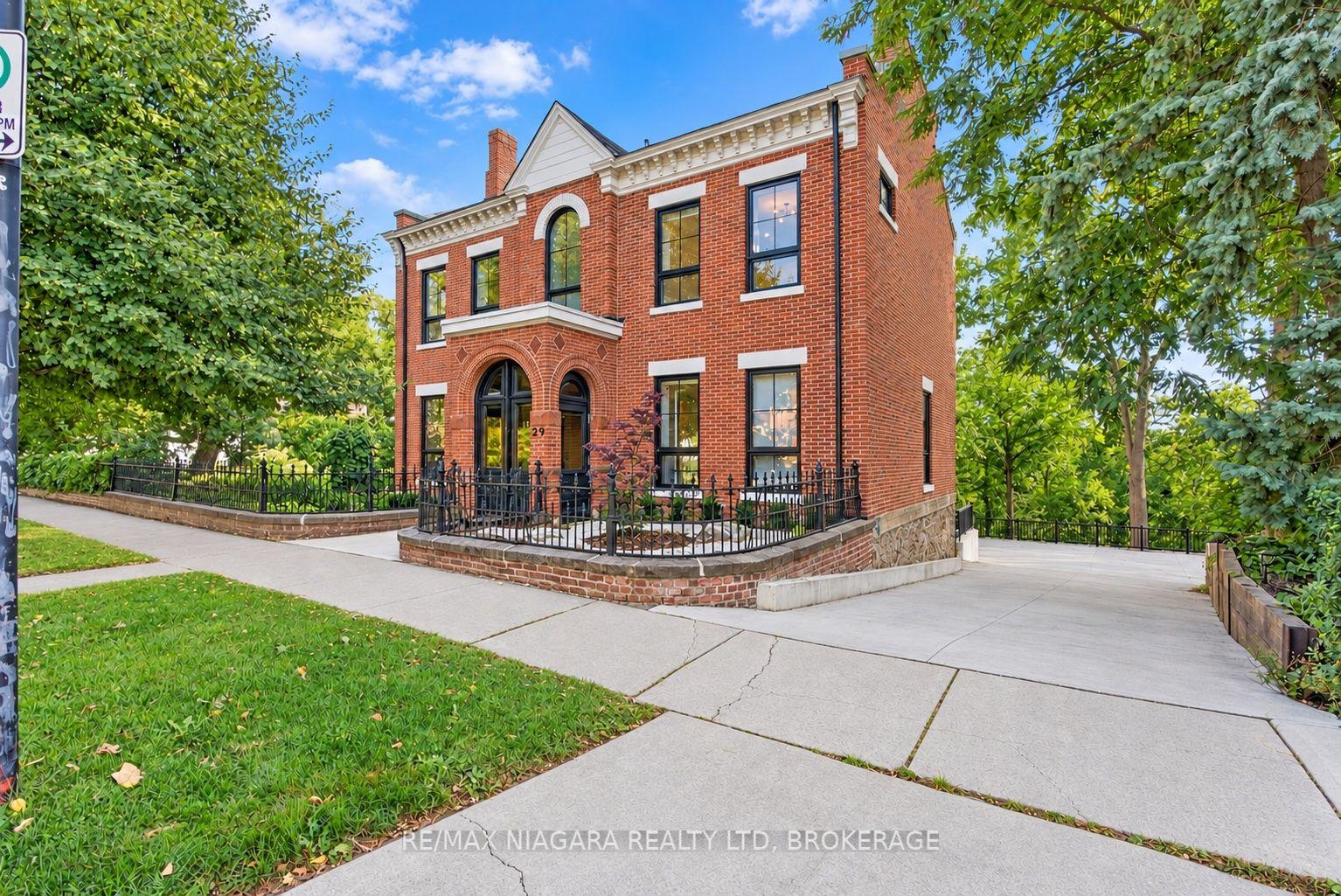 Photo 4 of 29 Yates Street, St. Catharines, Downtown — HOMEH