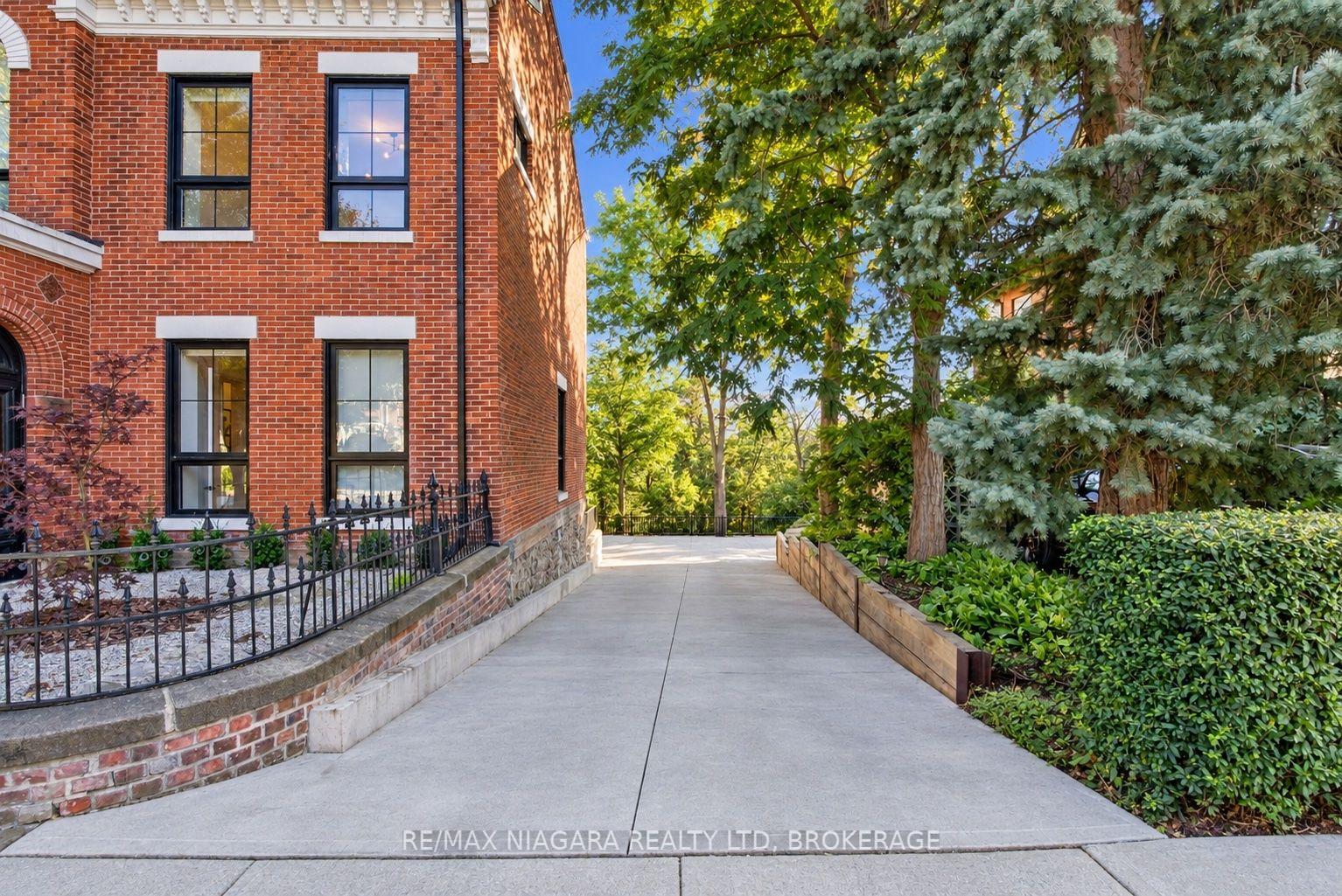 Photo 6 of 29 Yates Street, St. Catharines, Downtown — HOMEH