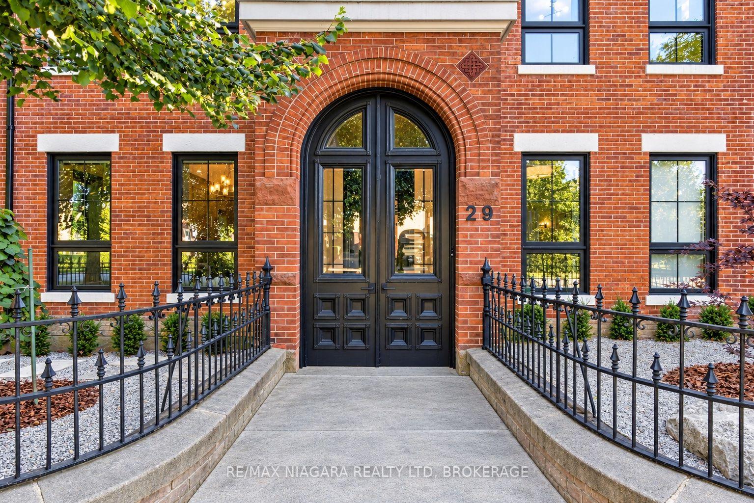 Photo 10 of 29 Yates Street, St. Catharines, Downtown — HOMEH
