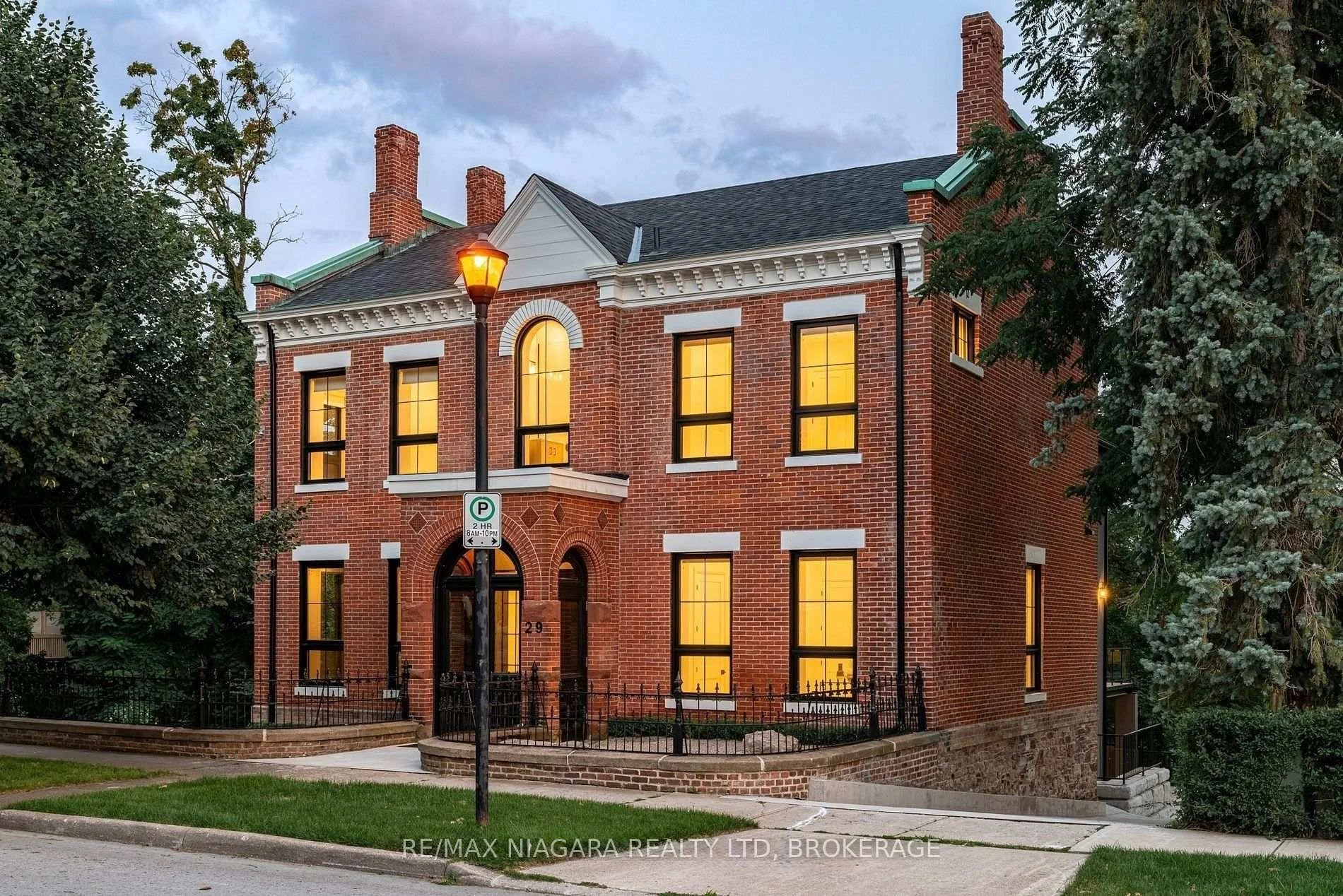 Photo 3 of 29 Yates Street, St. Catharines, Downtown — HOMEH