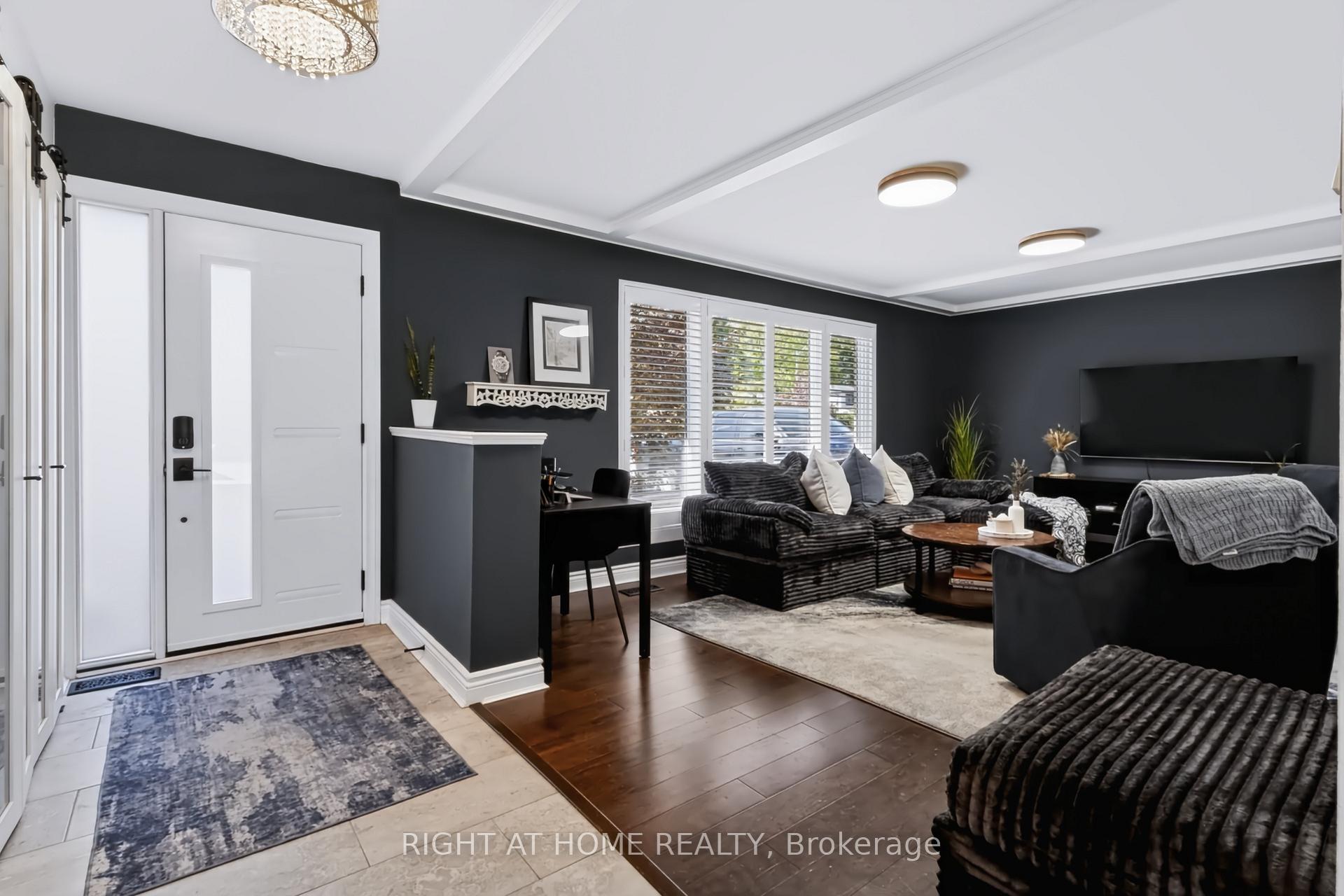 Photo 2 of 493 Forestwood Crescent, Burlington, Appleby — HOMEH