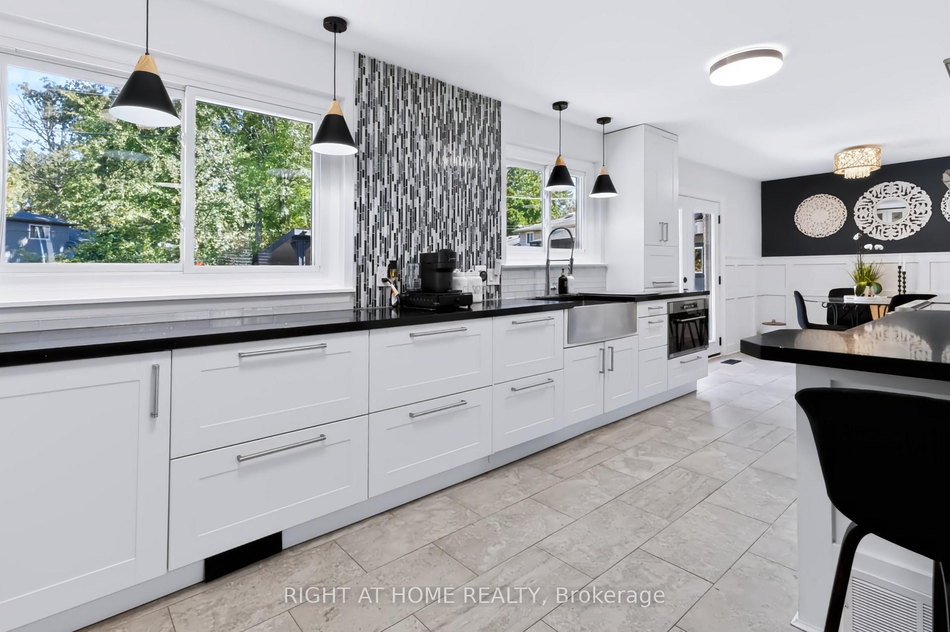 Photo 8 of 493 Forestwood Crescent, Burlington, Appleby — HOMEH
