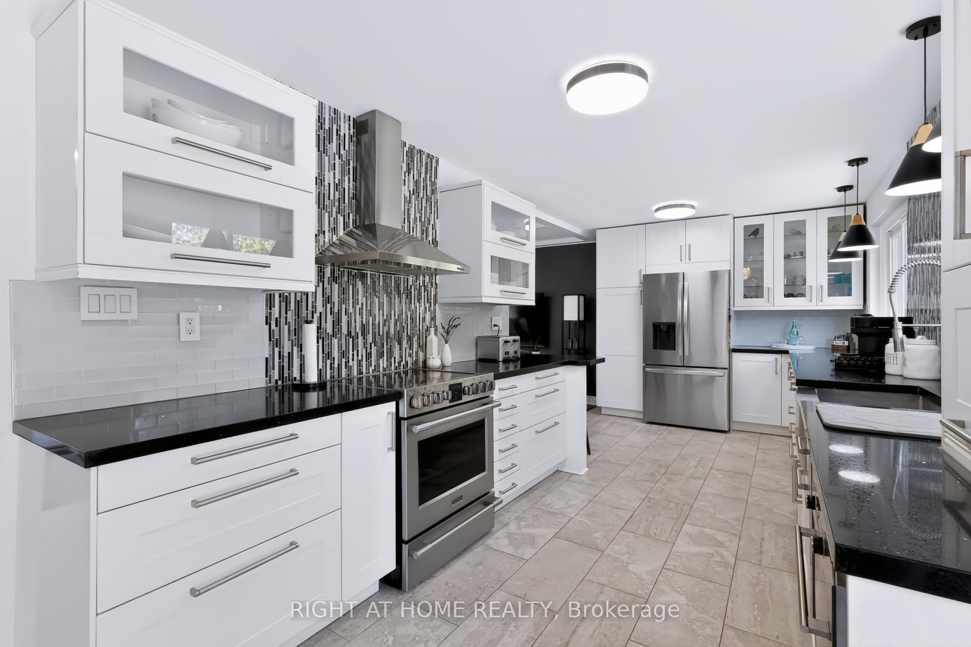 Photo 10 of 493 Forestwood Crescent, Burlington, Appleby — HOMEH