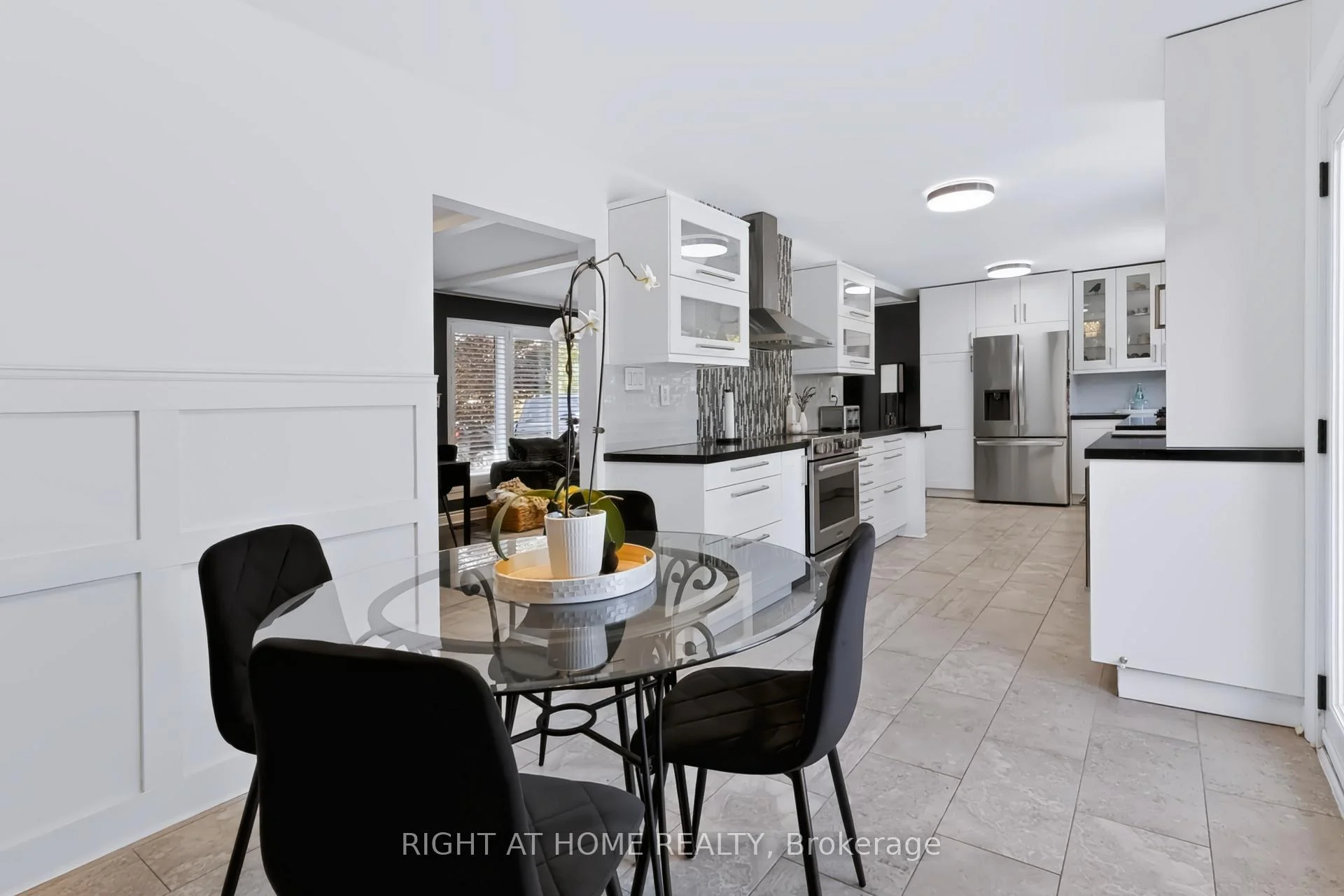 Photo 14 of 493 Forestwood Crescent, Burlington, Appleby — HOMEH