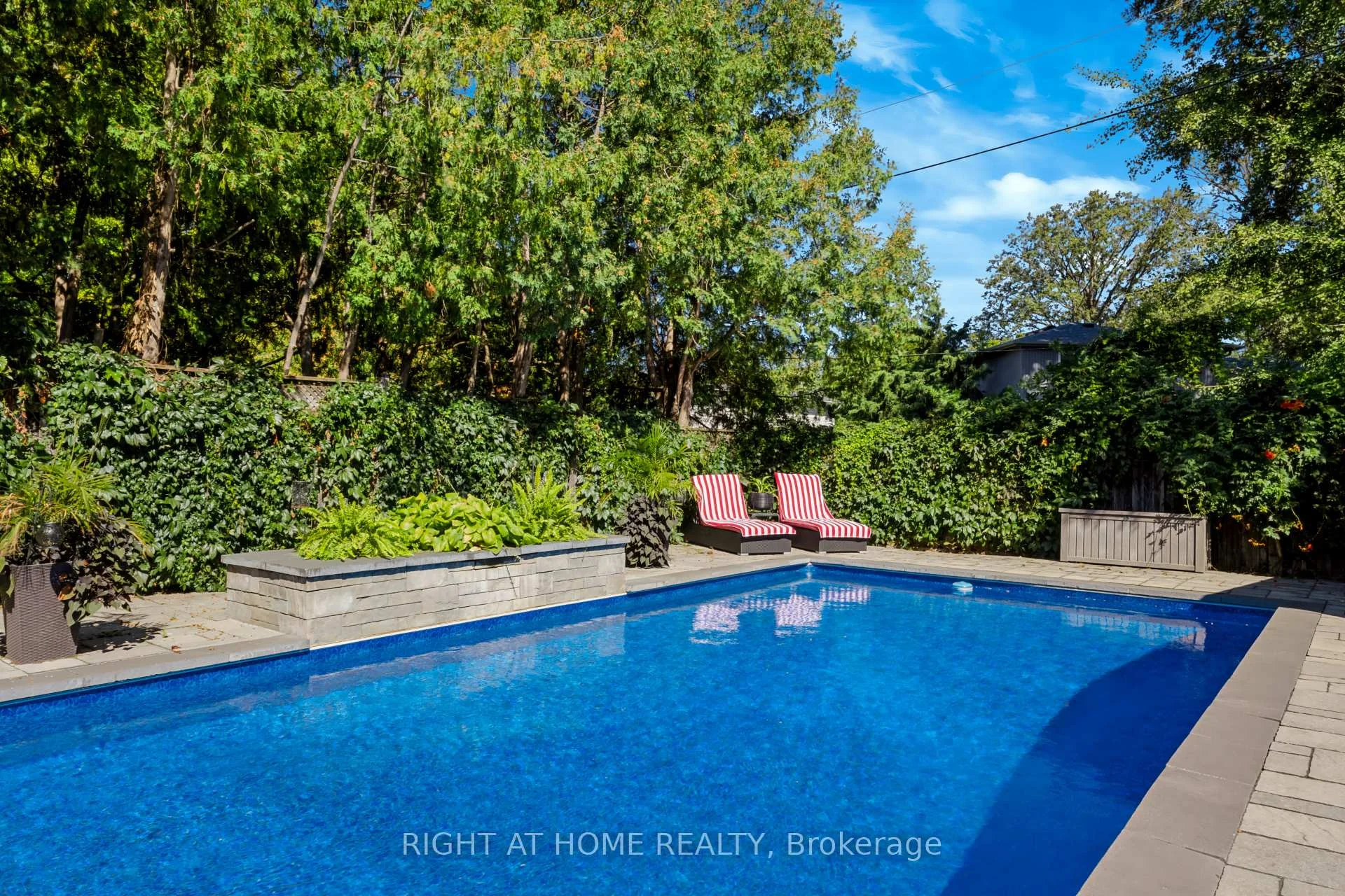 Photo 39 of 493 Forestwood Crescent, Burlington, Appleby — HOMEH