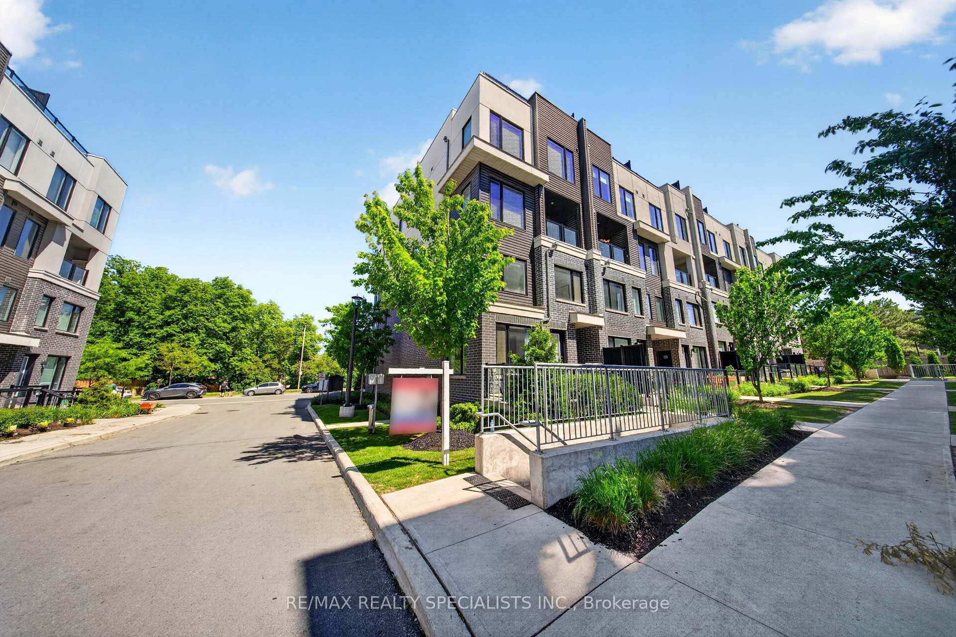 Front of Unit 28, 3472 Widdicombe Way