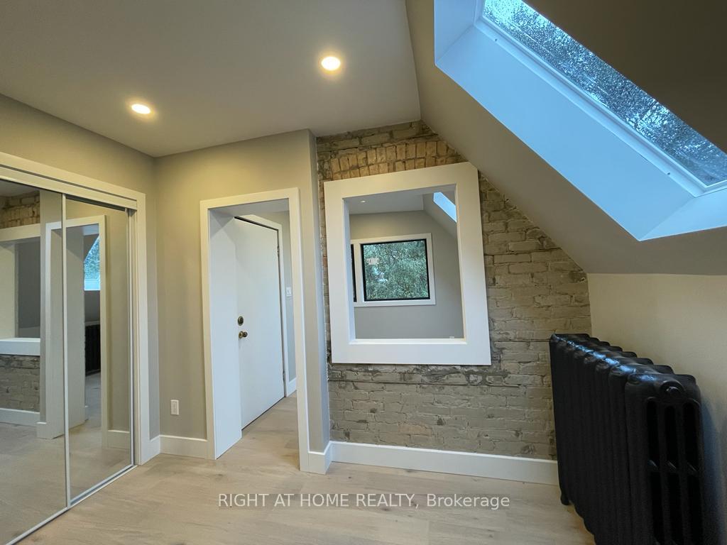 Photo 9 of Unit 3, 363 Parkside Drive, Toronto, High Park-Swansea — HOMEH