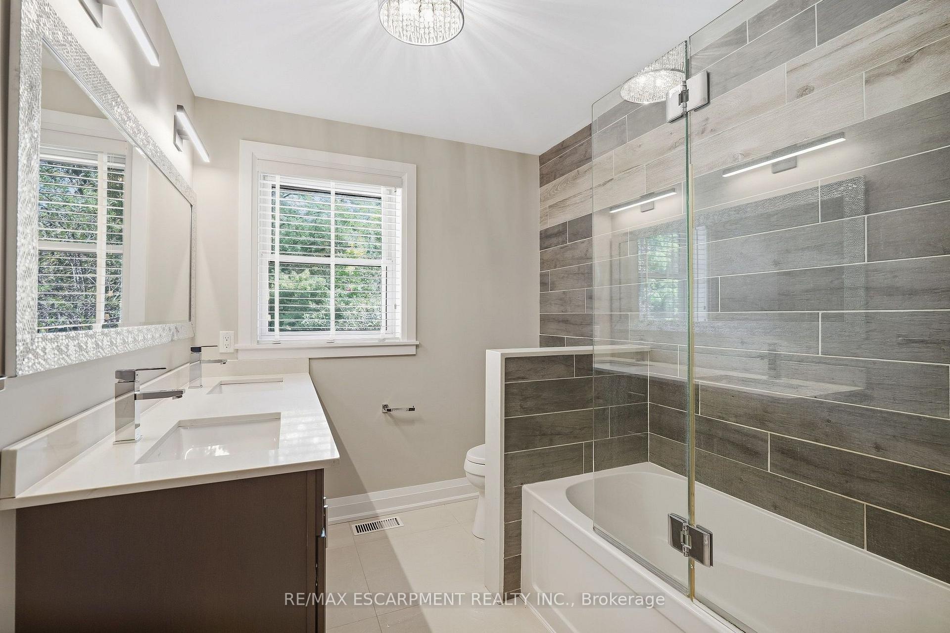 Photo 11 of Unit MAIN, 707 King Road, Burlington, LaSalle — HOMEH
